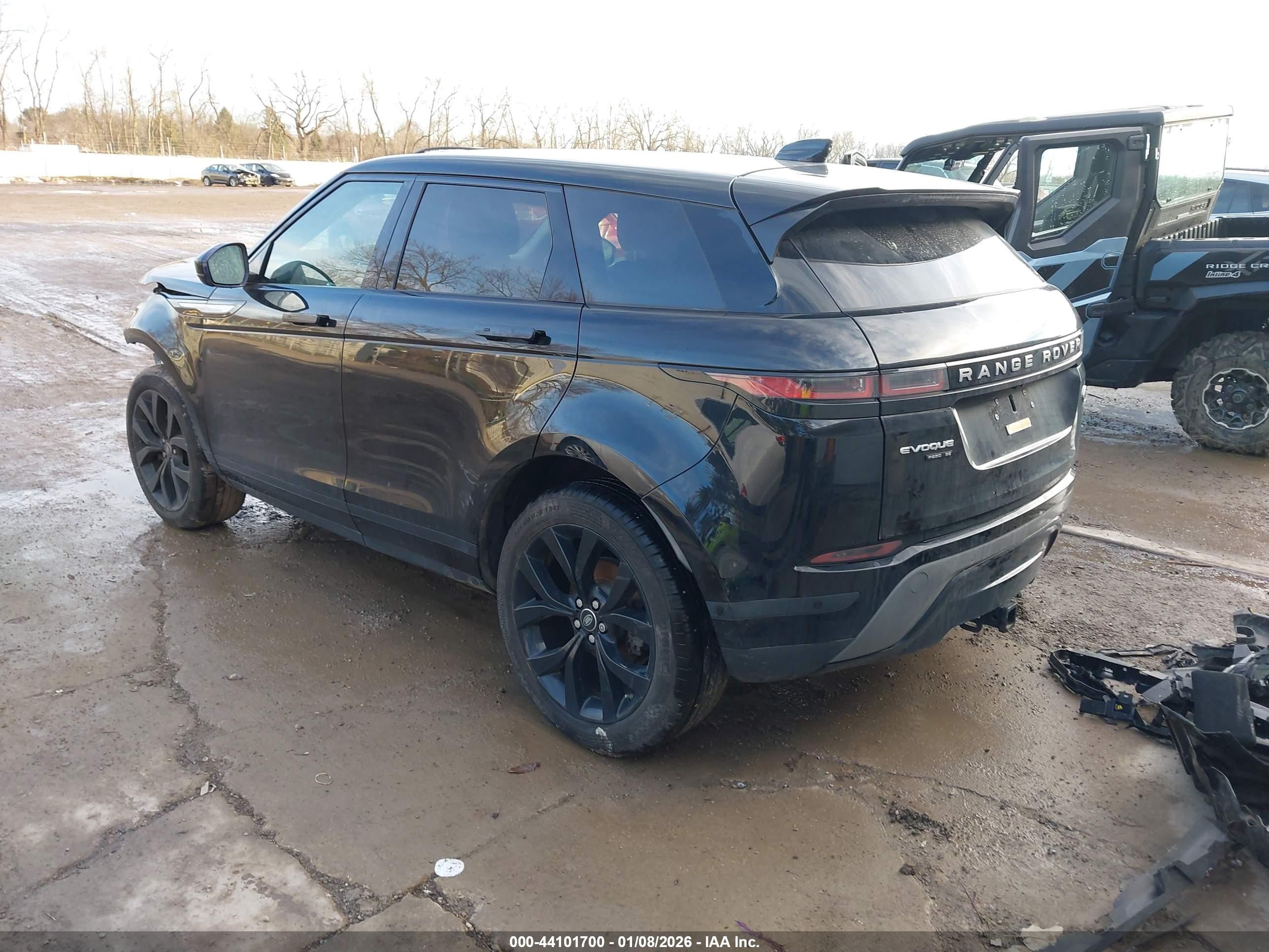 LAND ROVER image 3