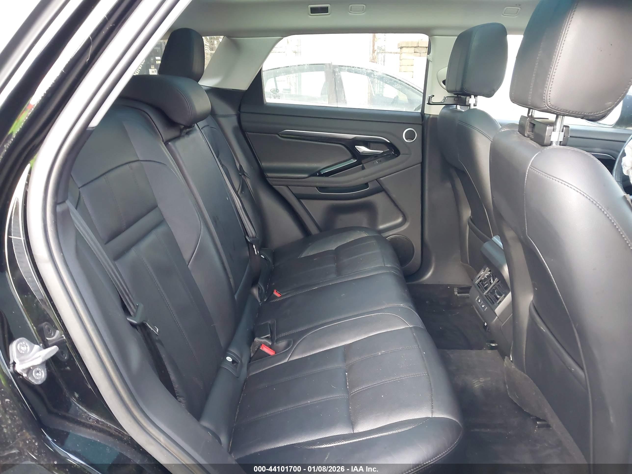 LAND ROVER image 8