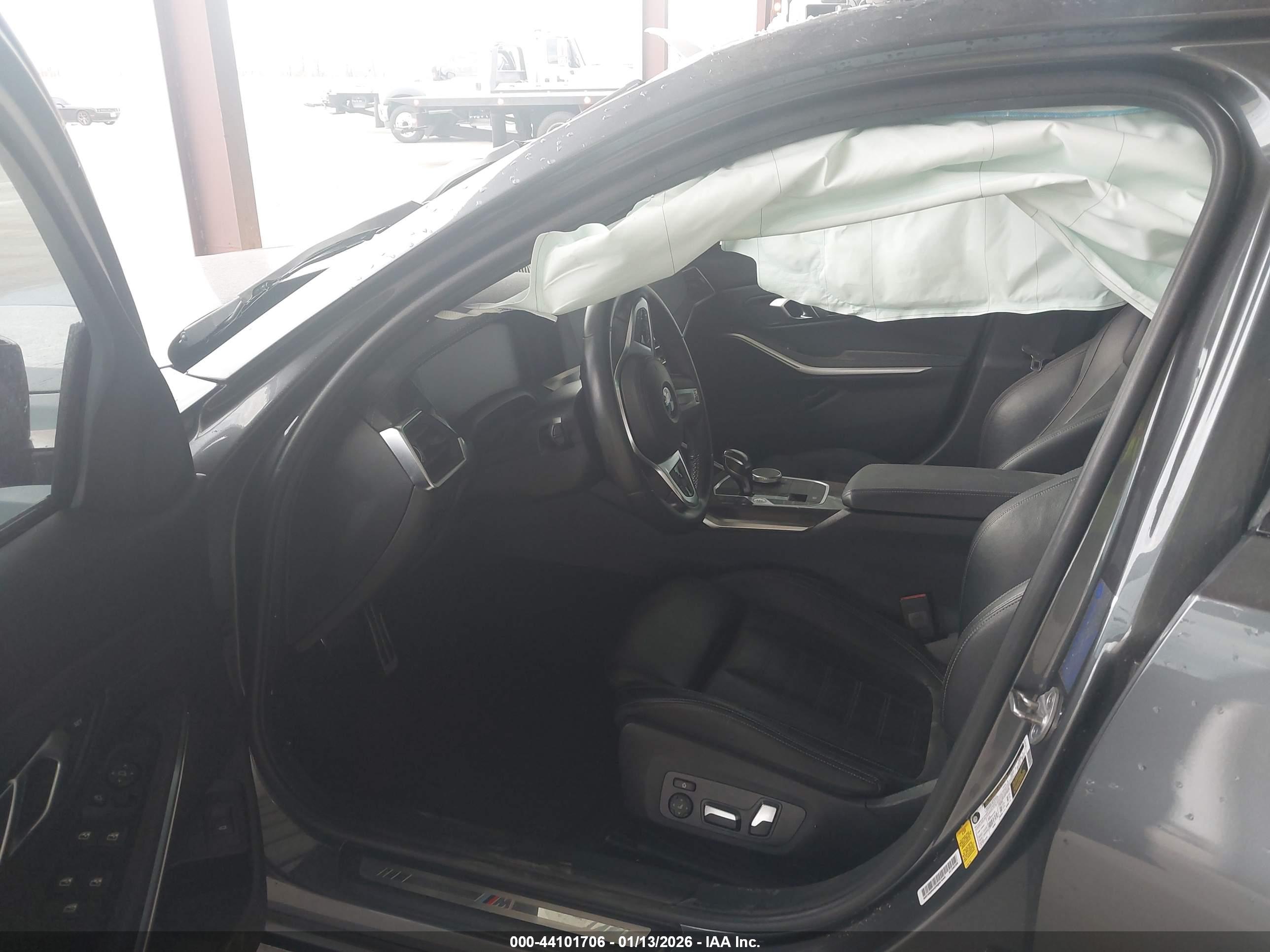 BMW 330I image 5