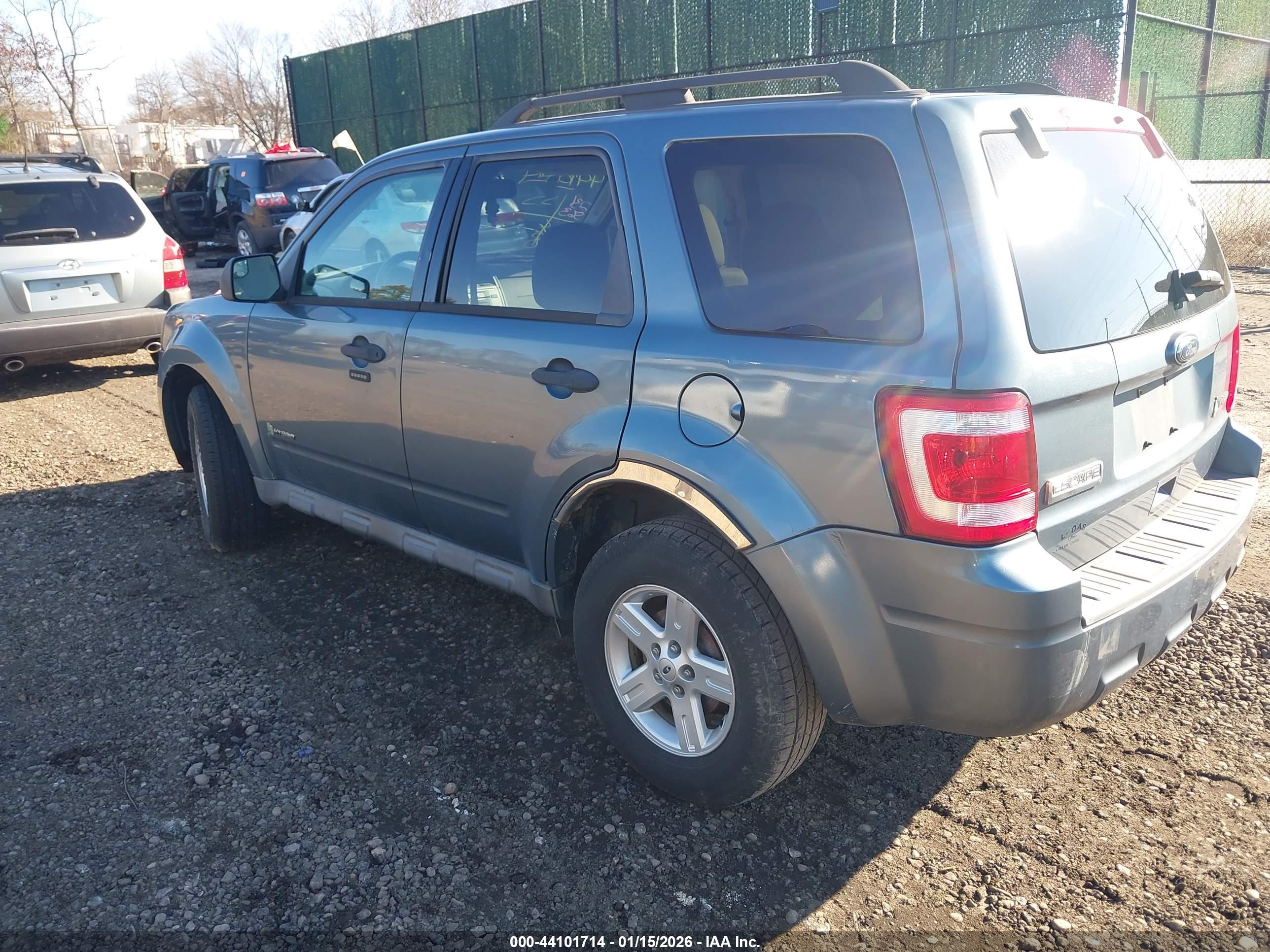 FORD ESCAPE image 3