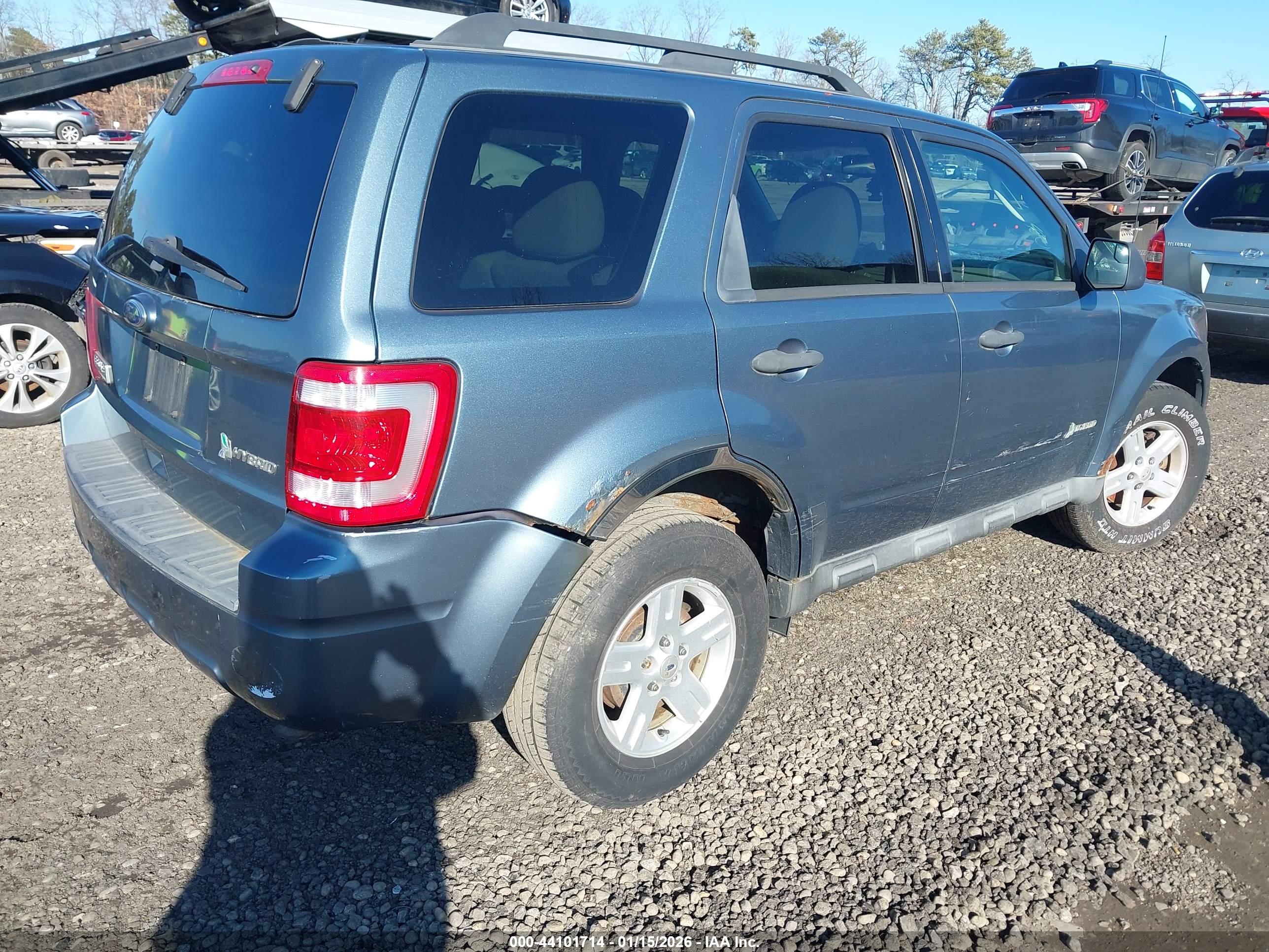 FORD ESCAPE image 4