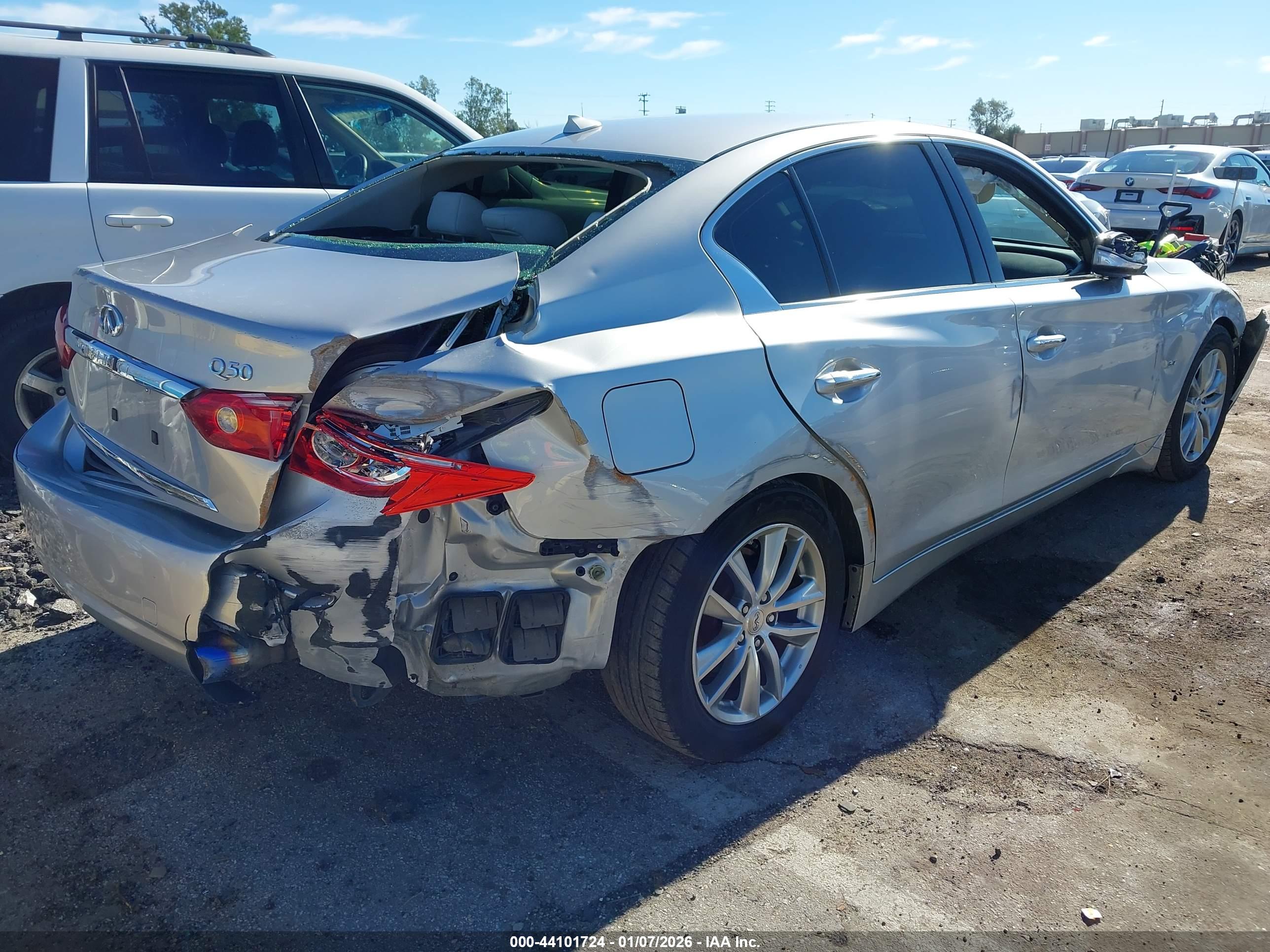 INFINITI Q50 image 4