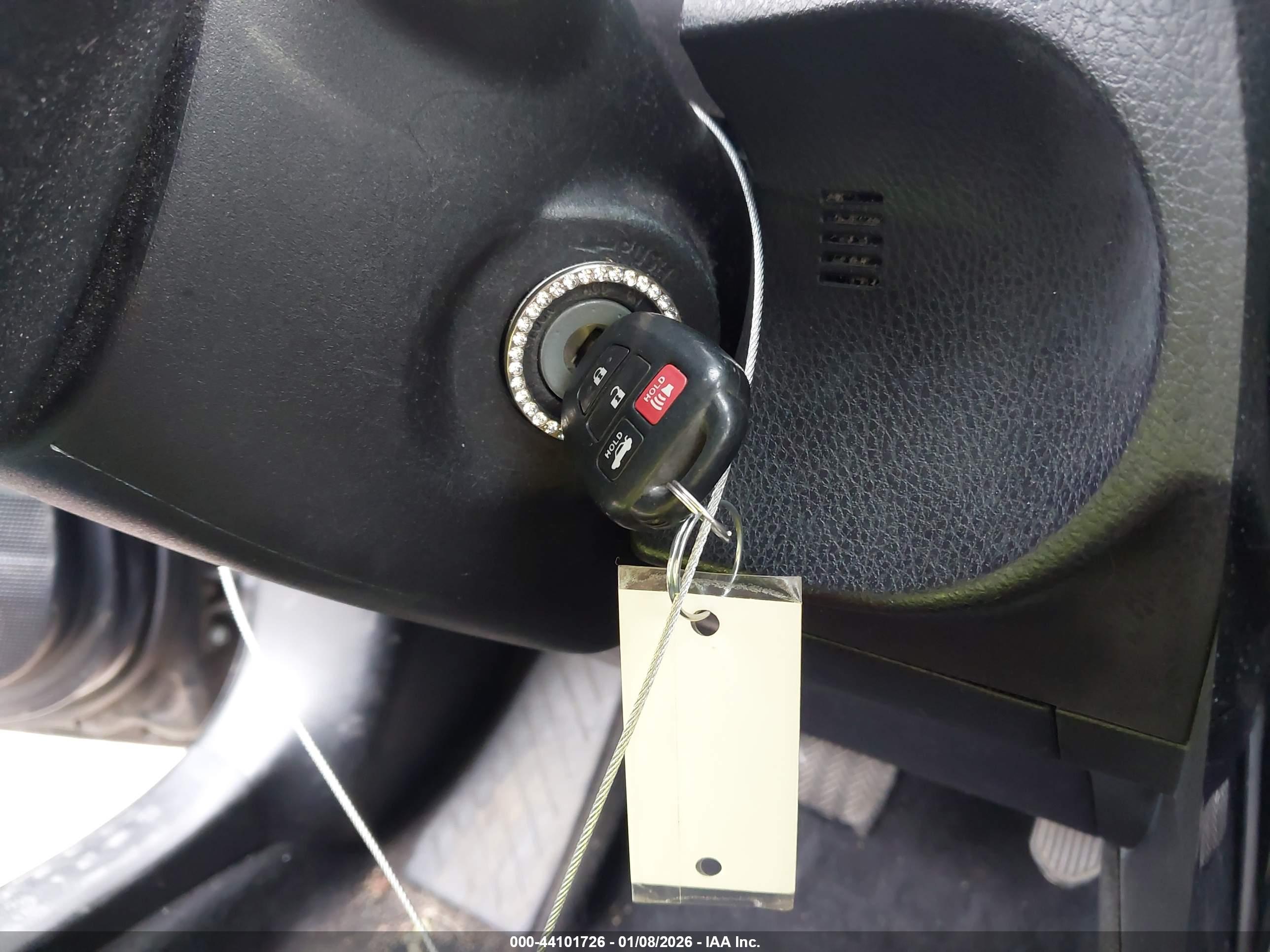 TOYOTA COROLLA image 11