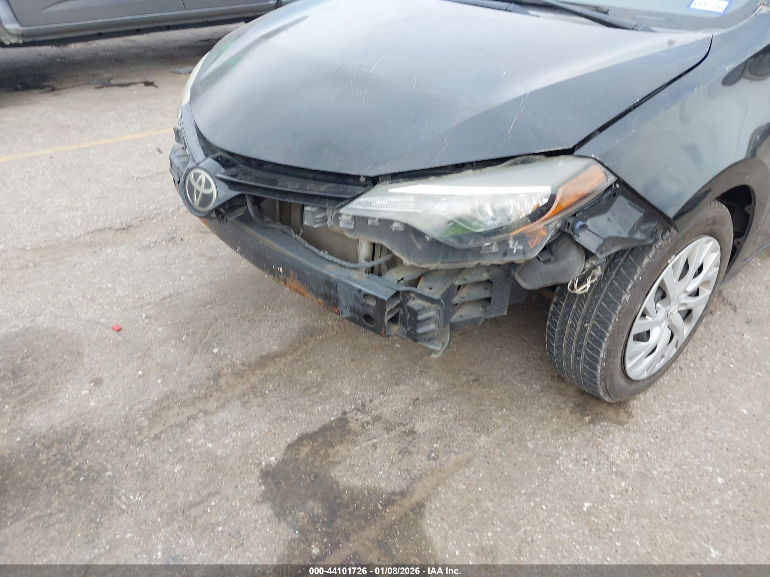 TOYOTA COROLLA image 6