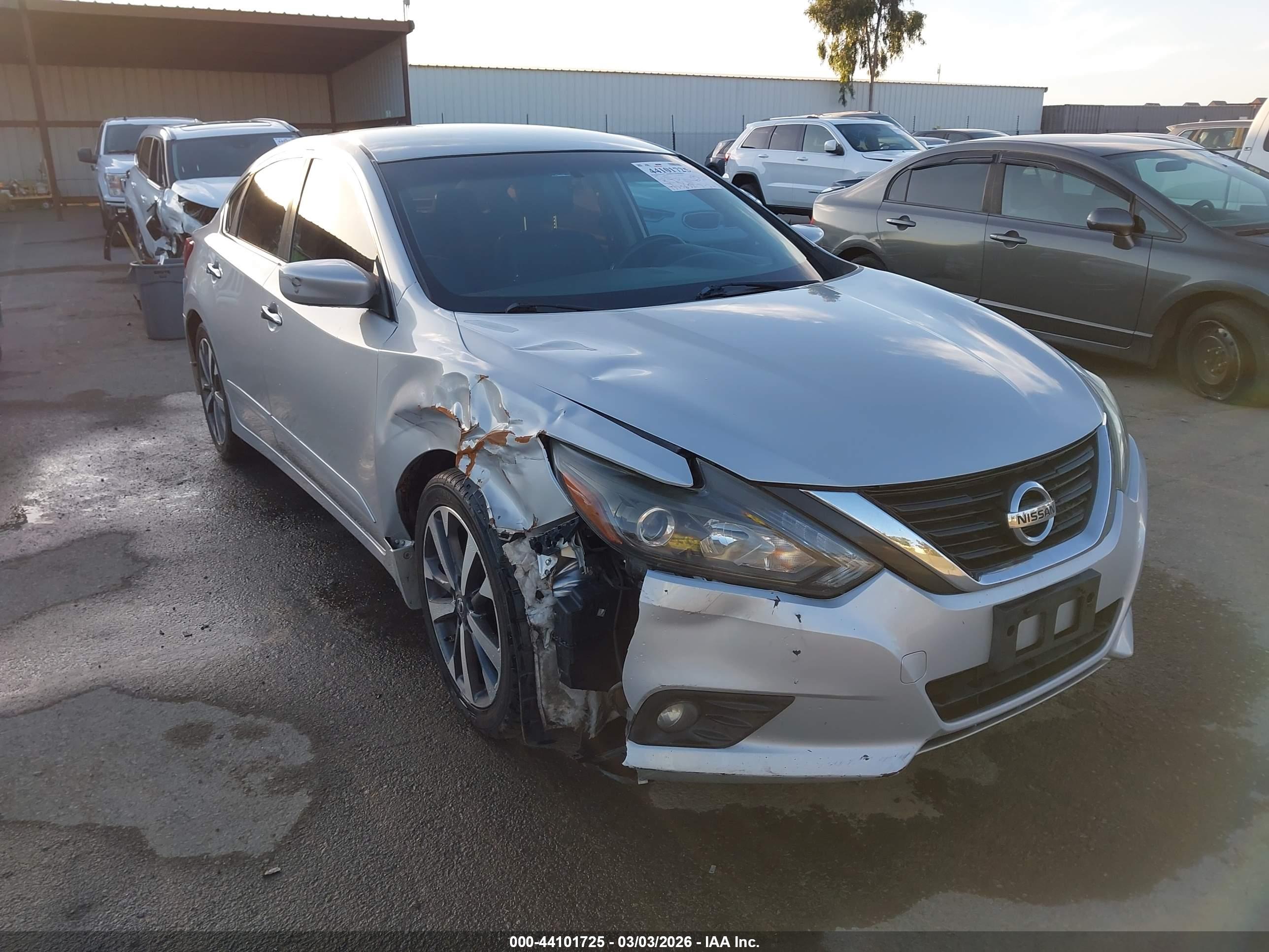 NISSAN ALTIMA image 6