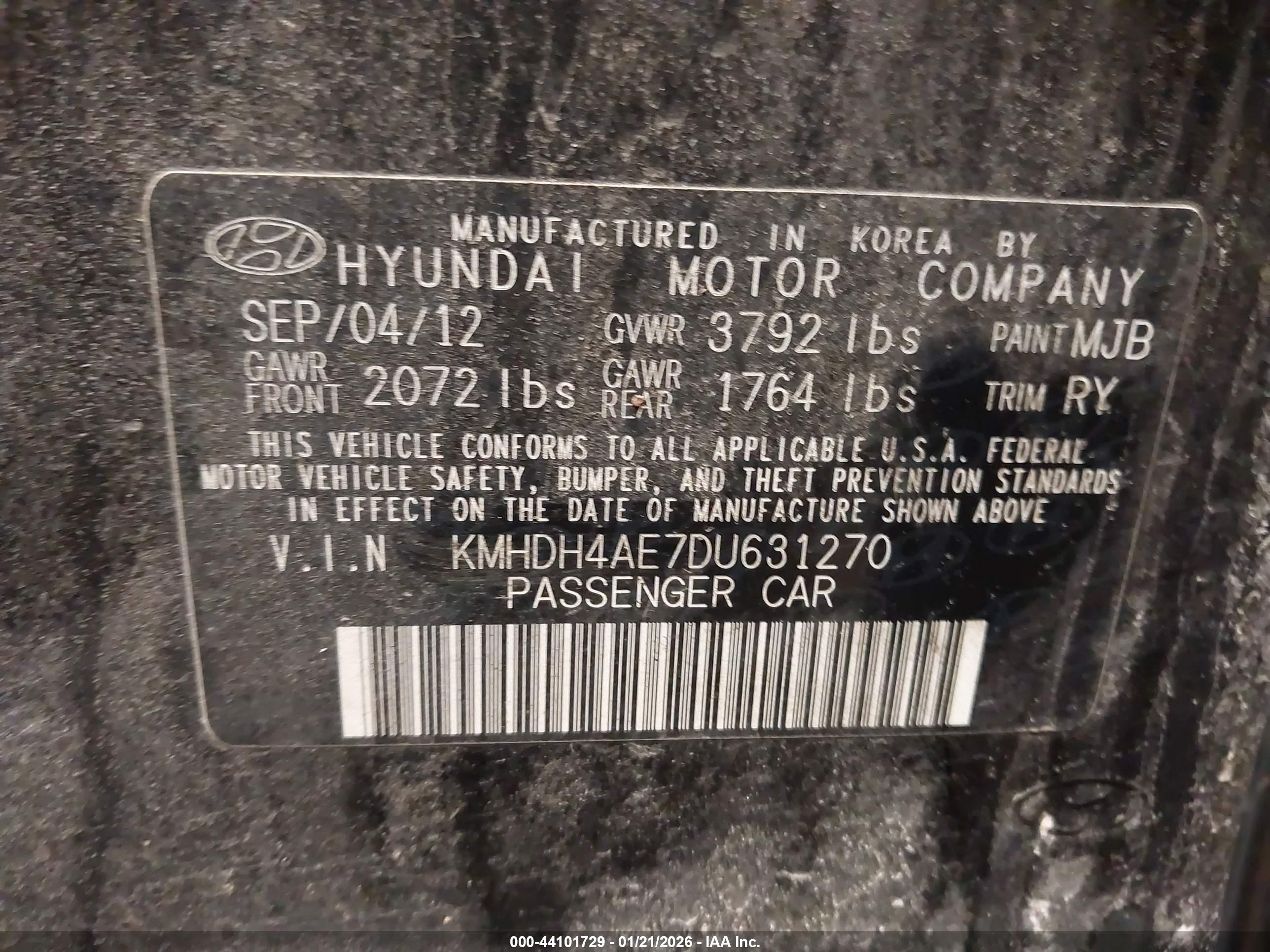 HYUNDAI ELANTRA image 9