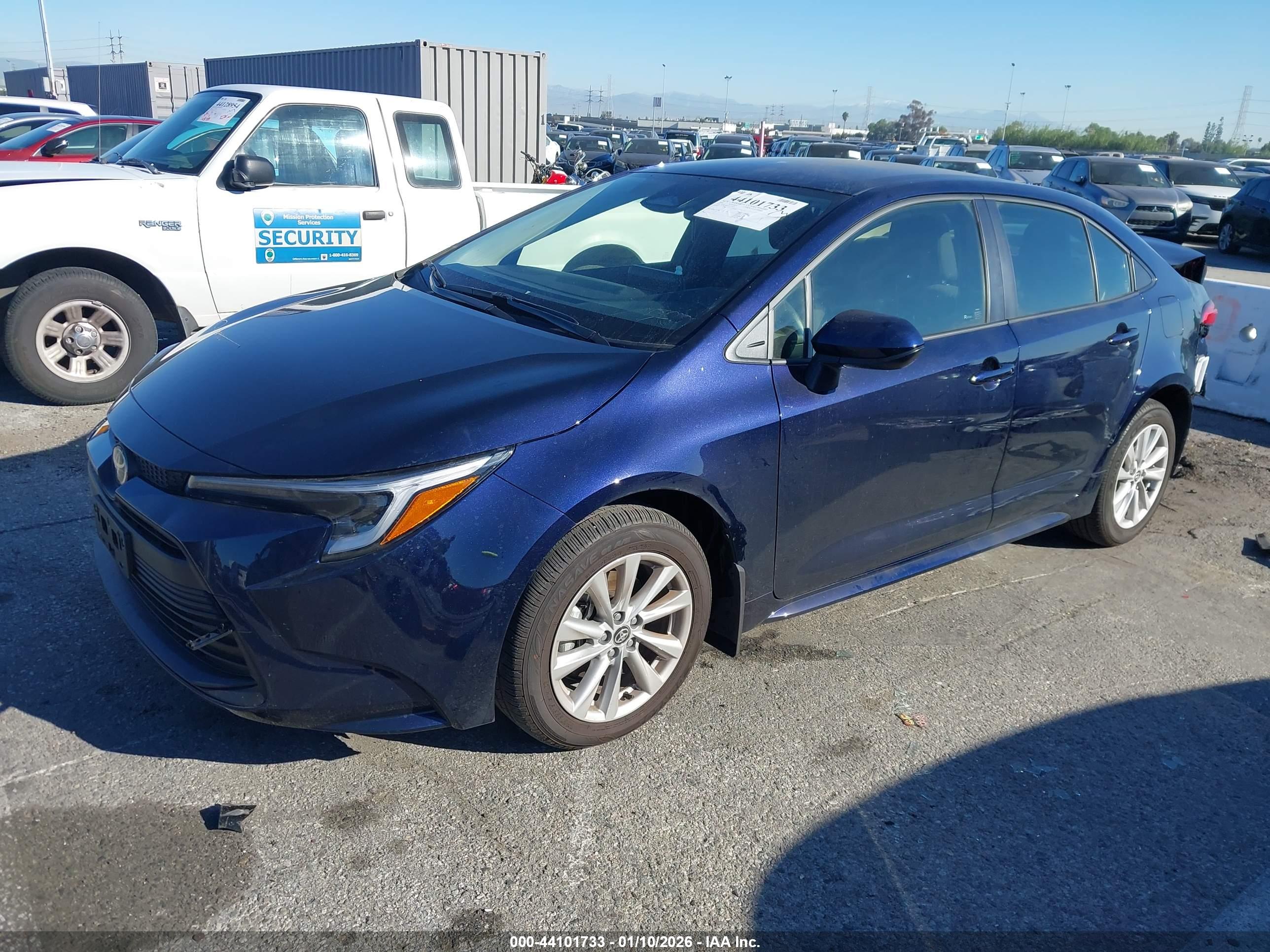 TOYOTA COROLLA image 2