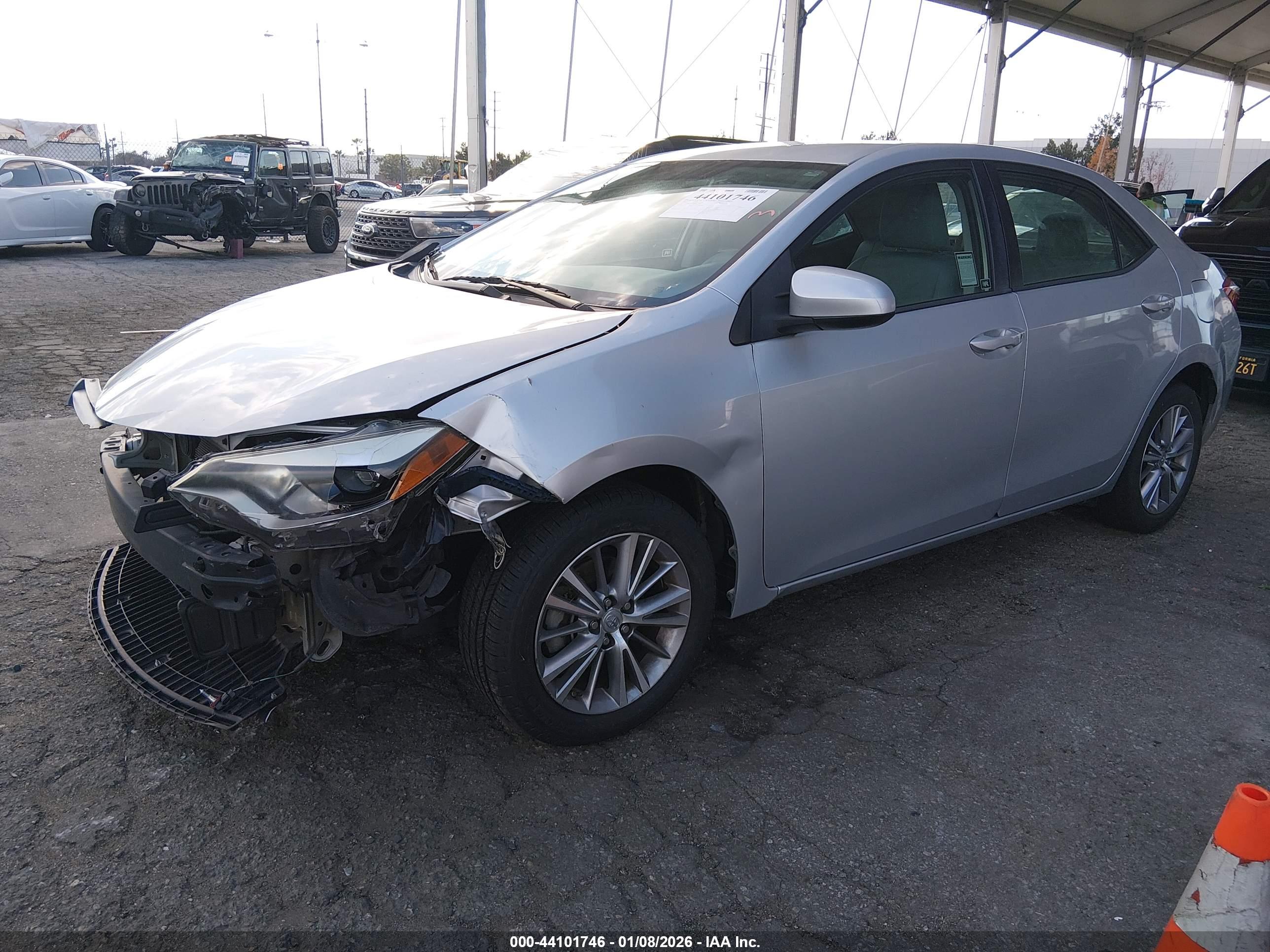 TOYOTA COROLLA image 2