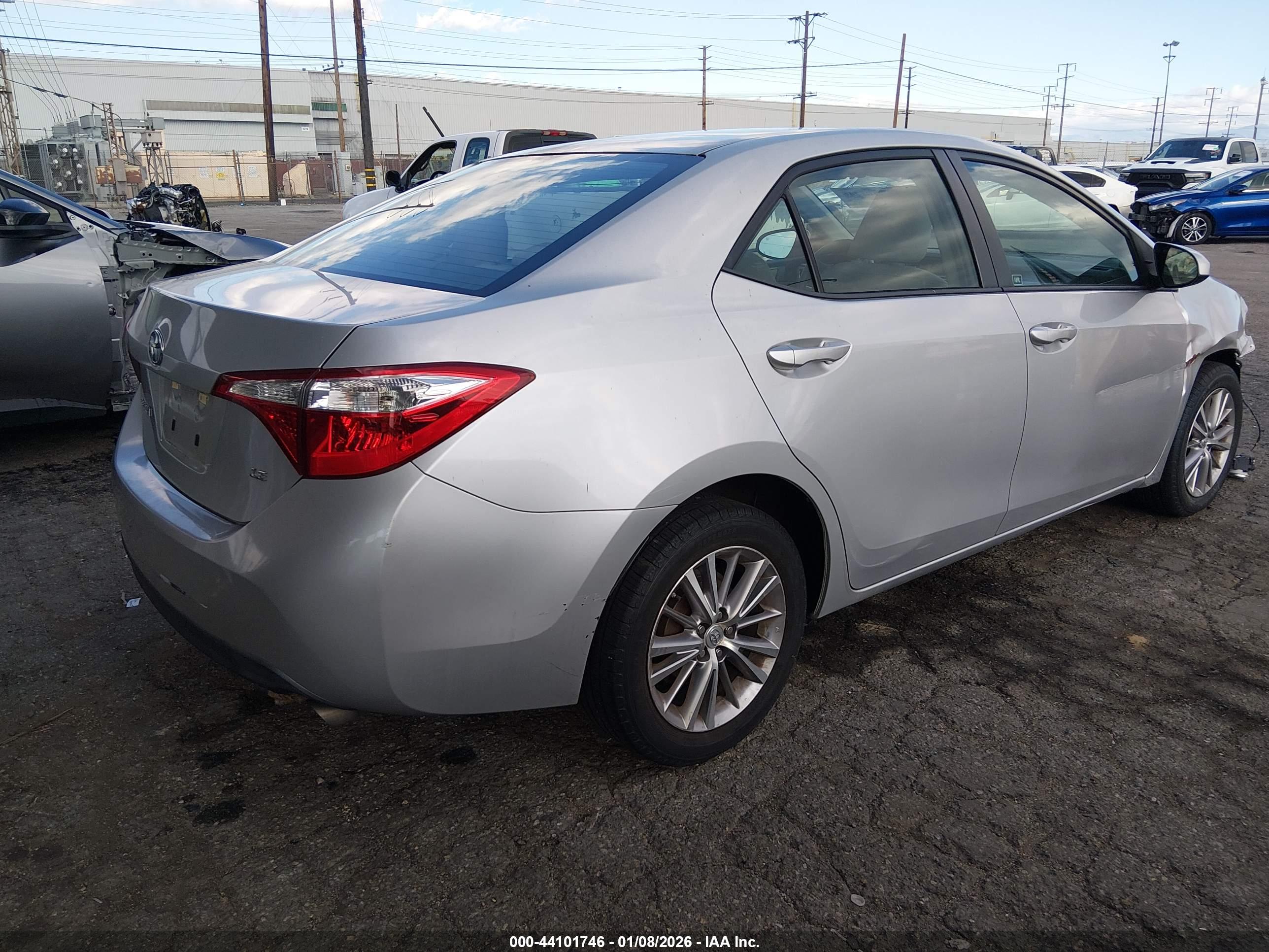 TOYOTA COROLLA image 4