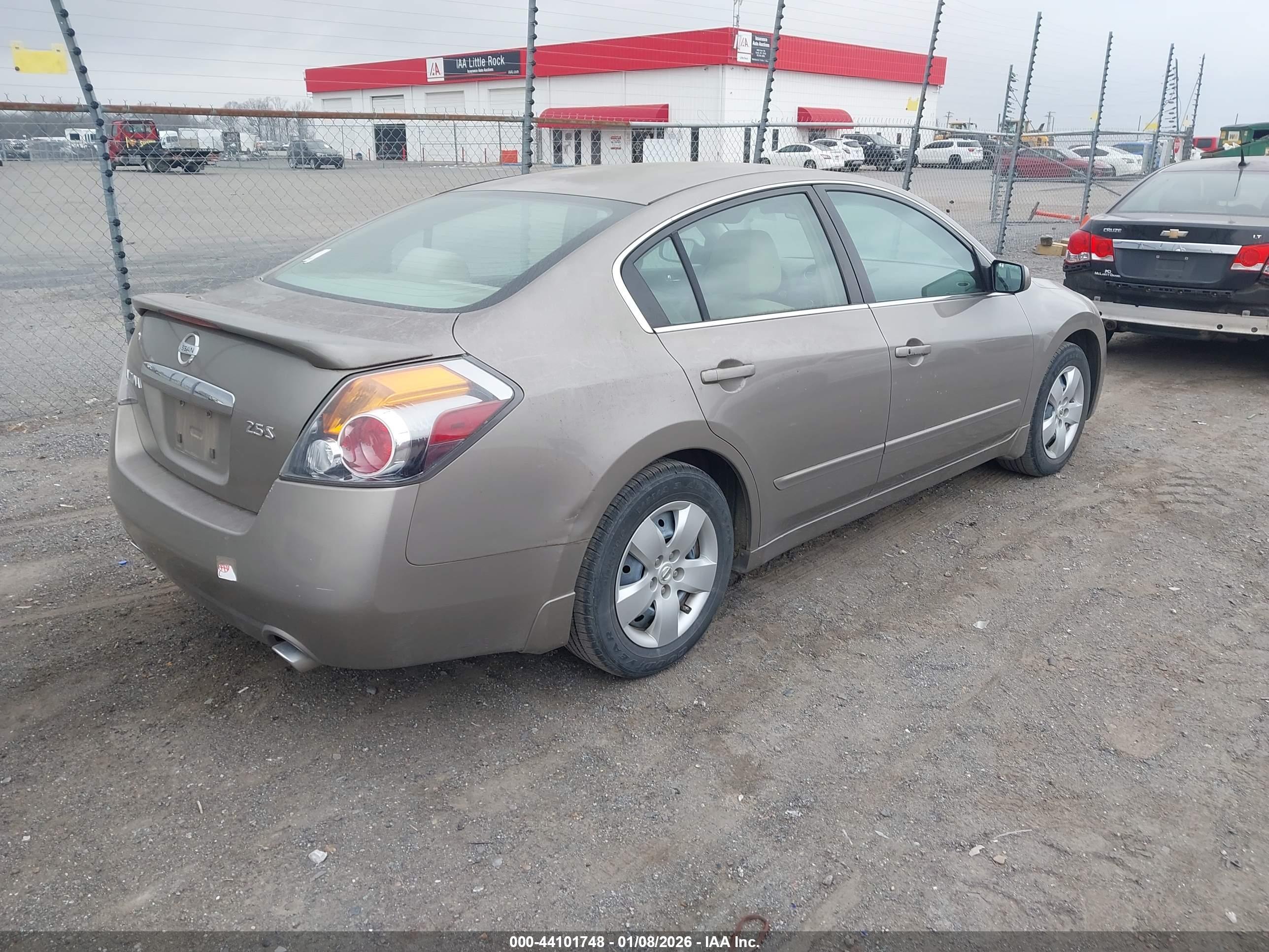 NISSAN ALTIMA image 4