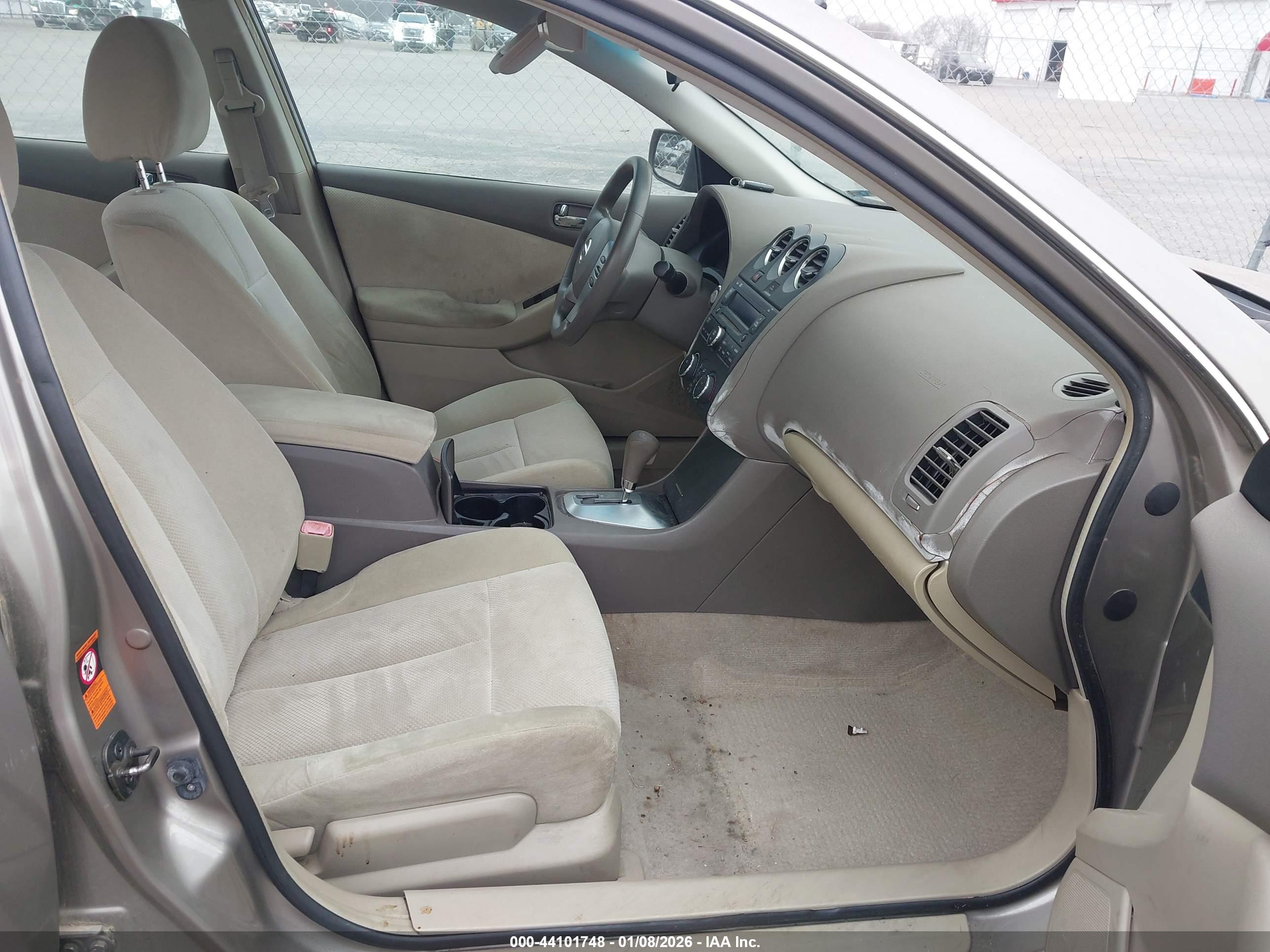 NISSAN ALTIMA image 5