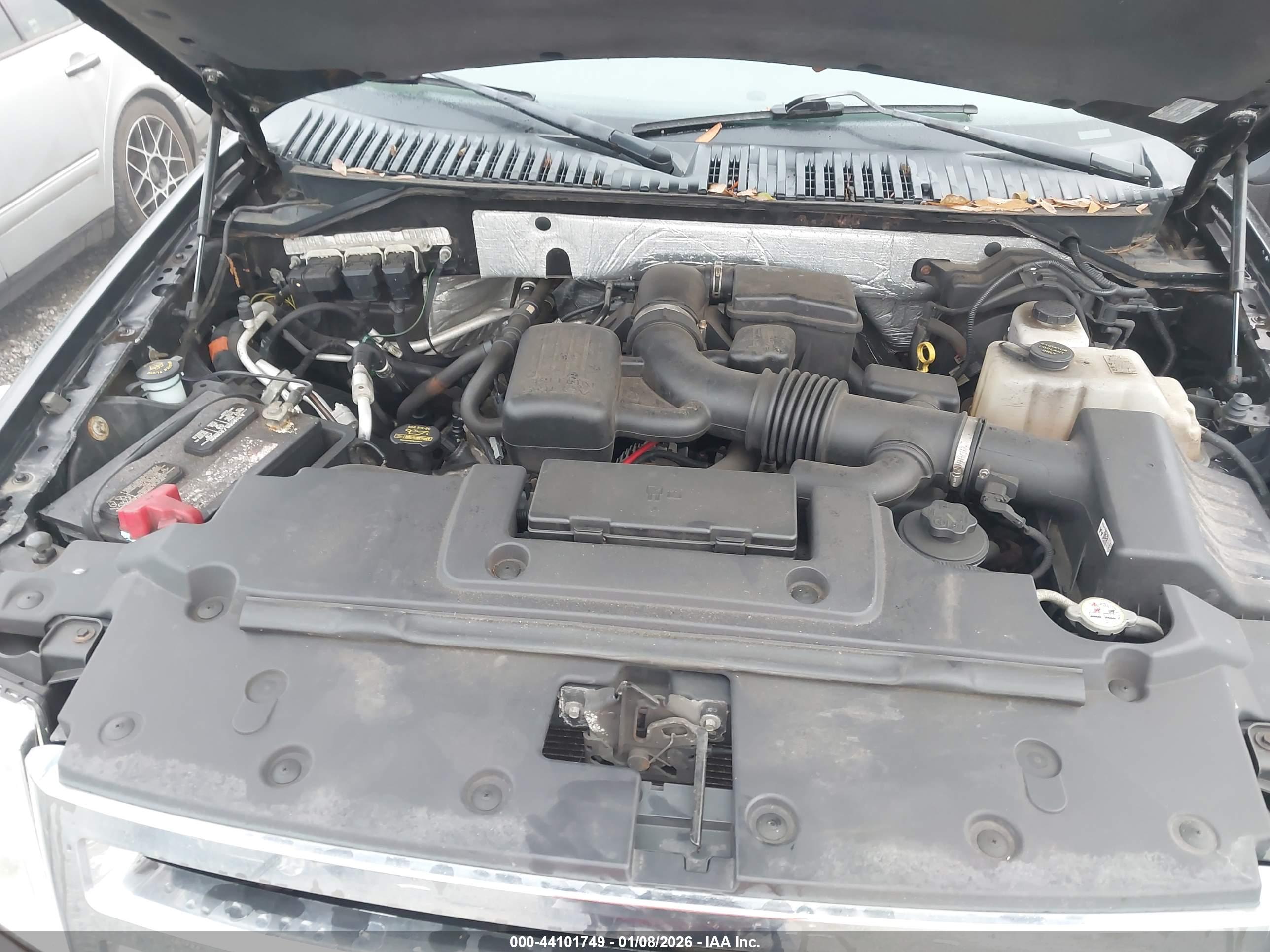FORD EXPEDITION image 10