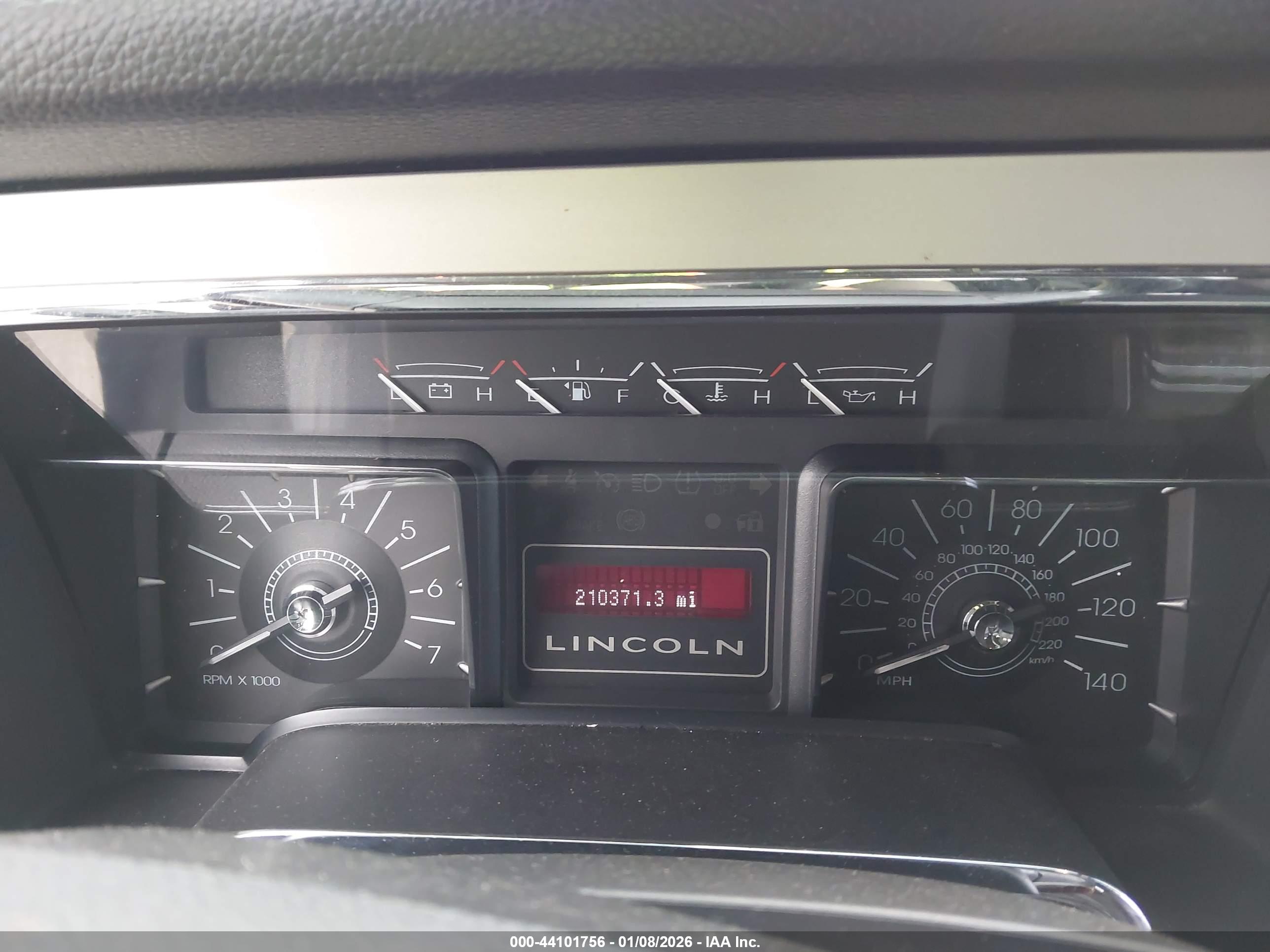 LINCOLN NAVIGATOR image 7