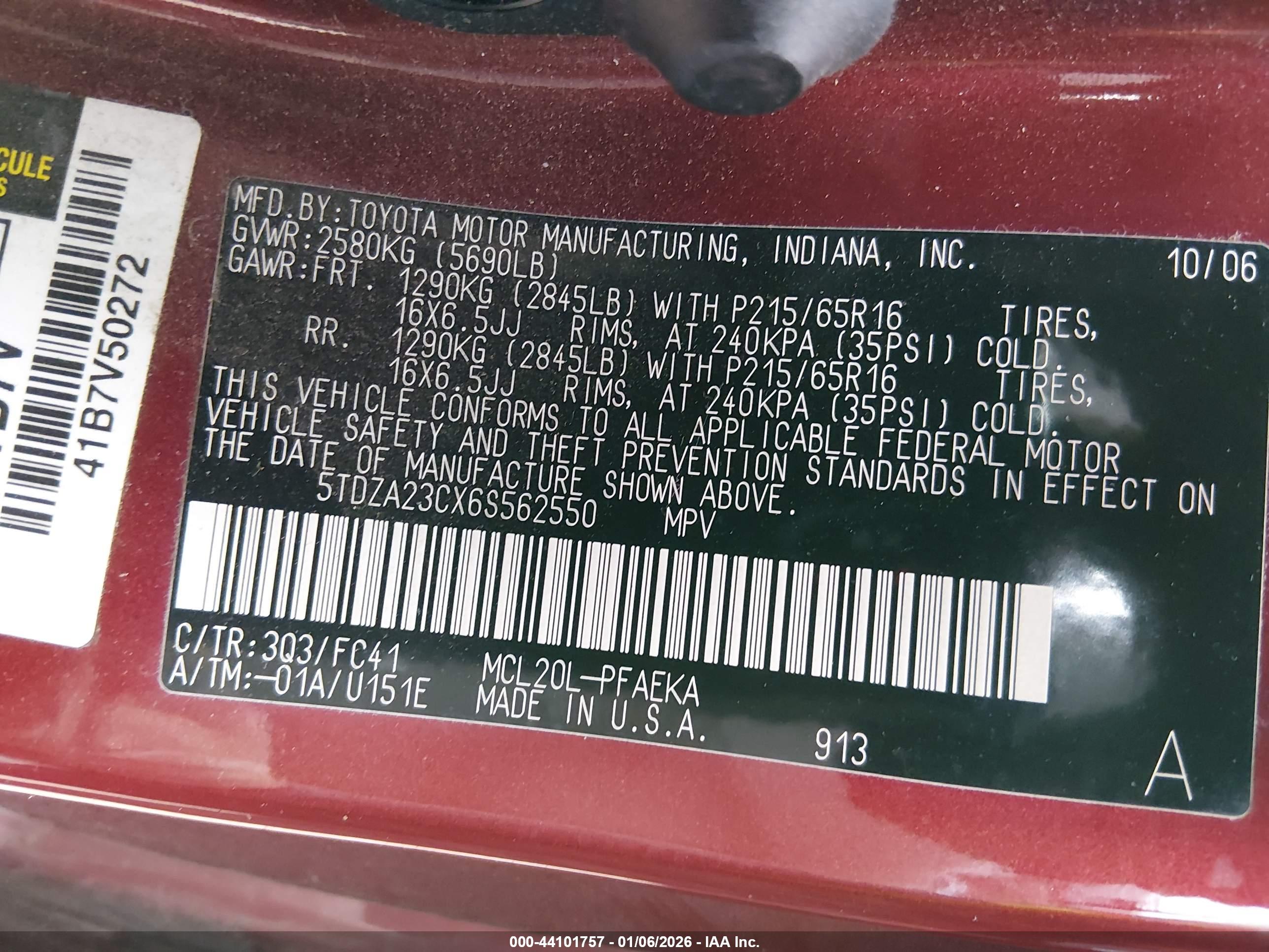 TOYOTA SIENNA image 9