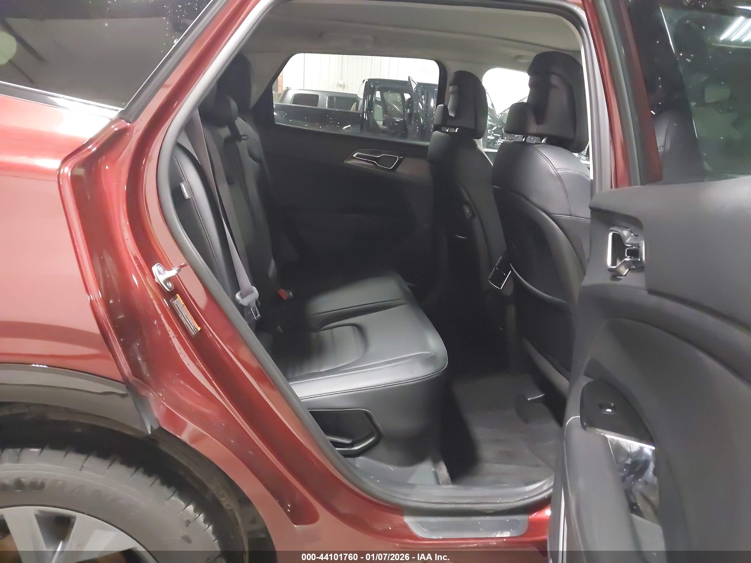 KIA SPORTAGE image 8