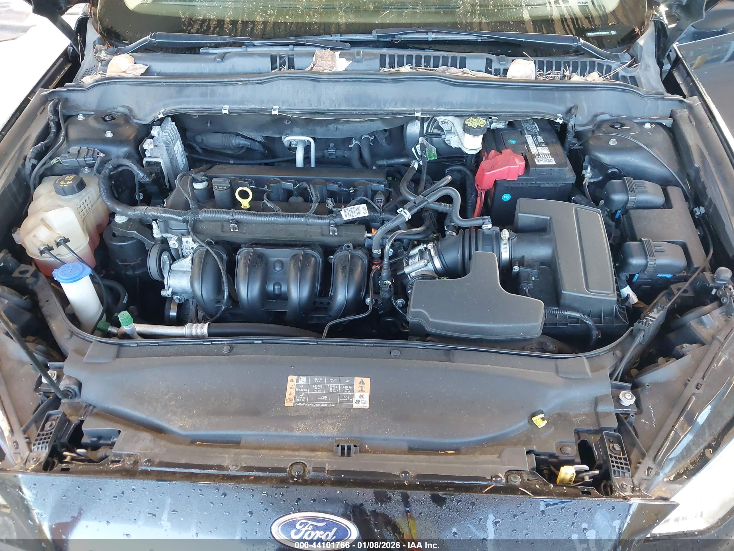 FORD FUSION image 10