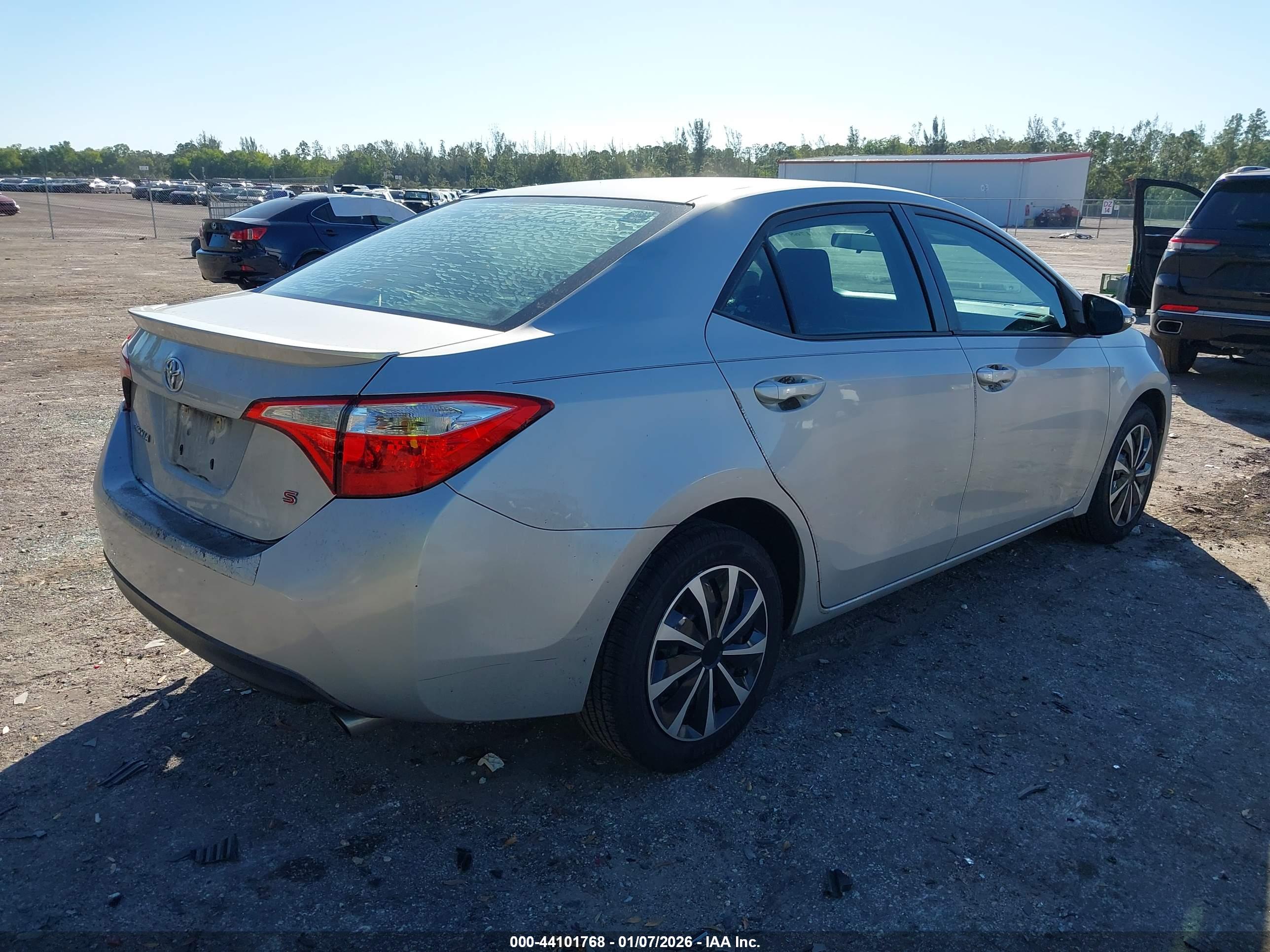 TOYOTA COROLLA image 4