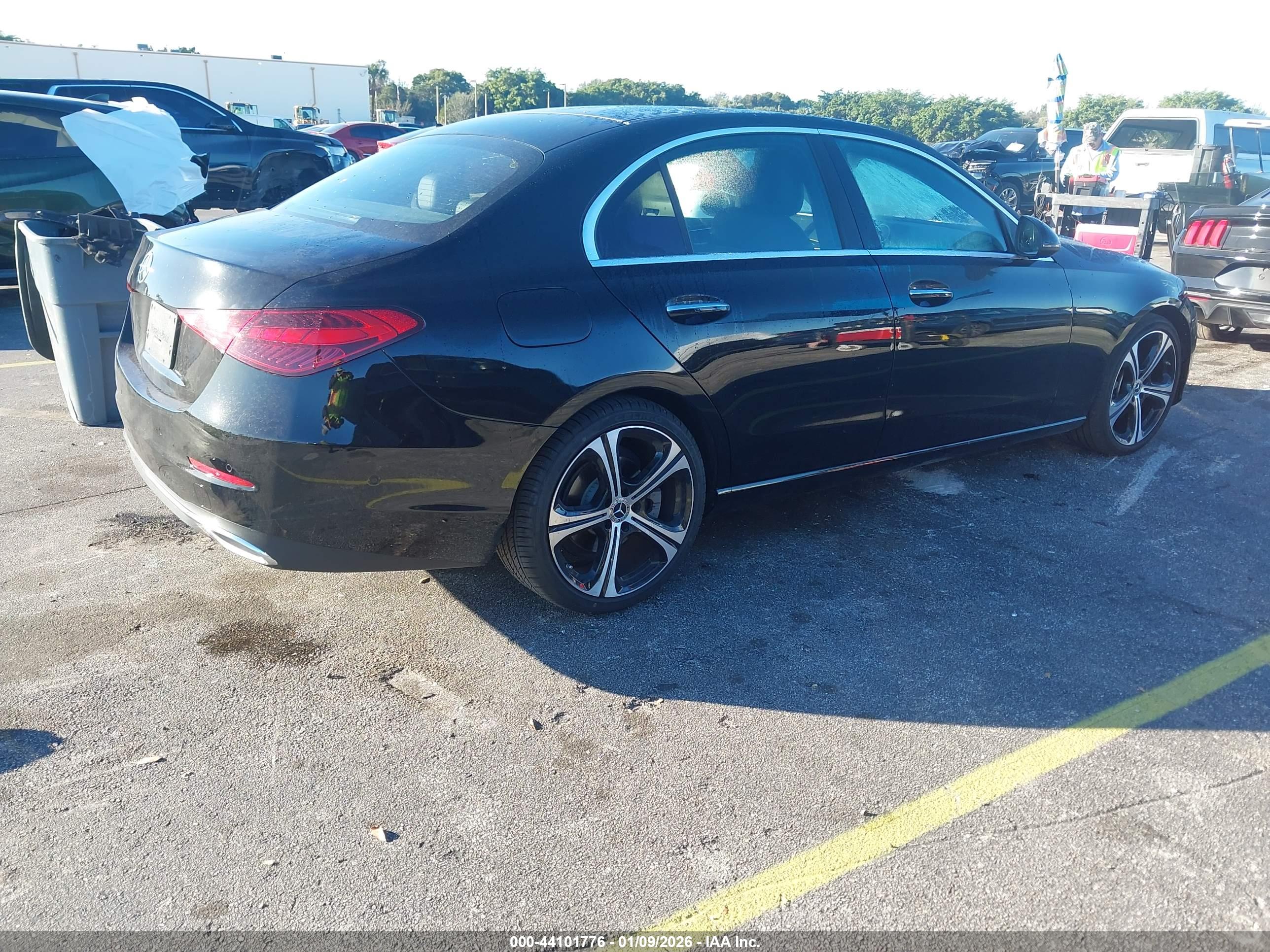 MERCEDES-BENZ C image 4