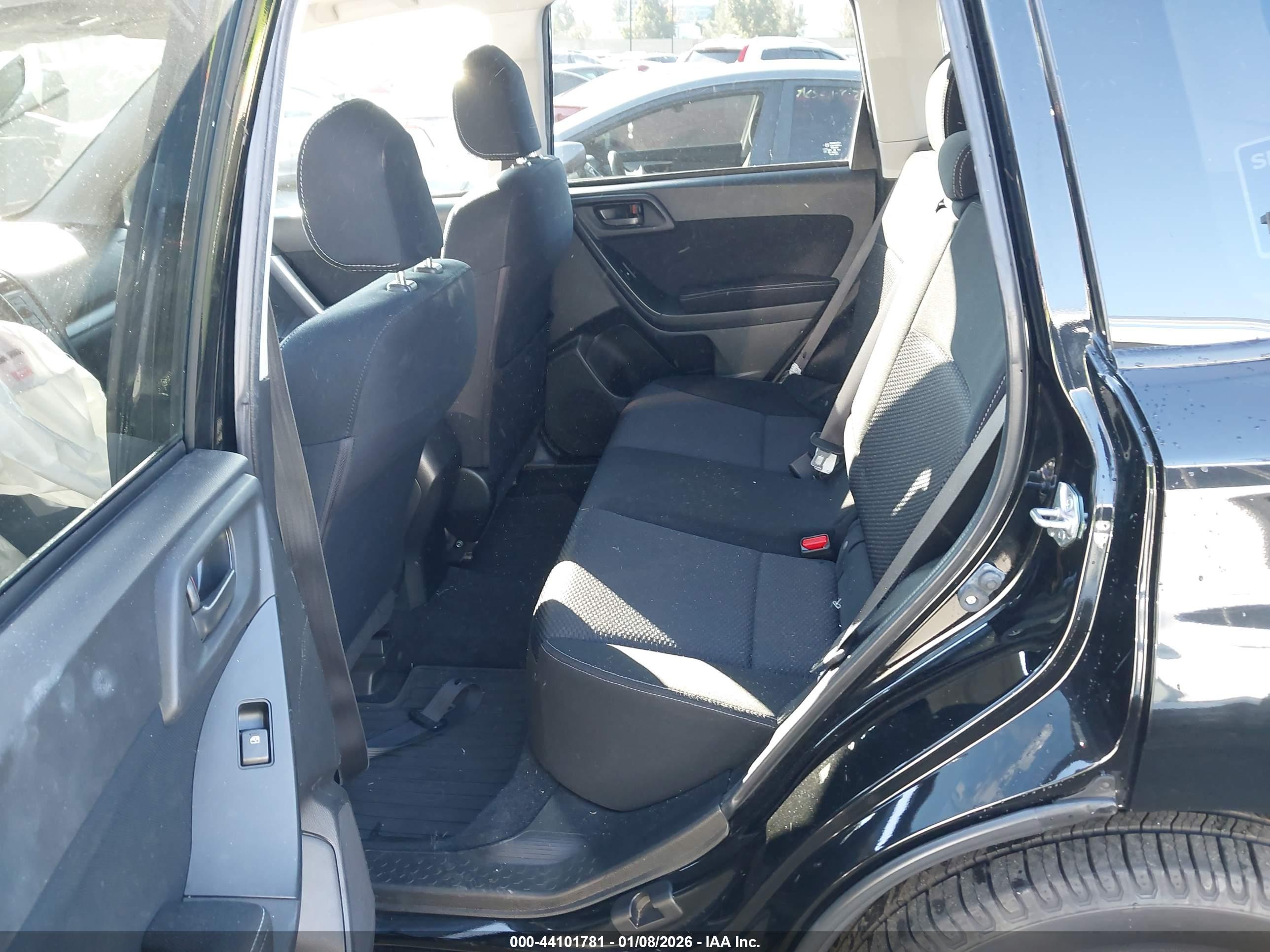 SUBARU FORESTER image 8