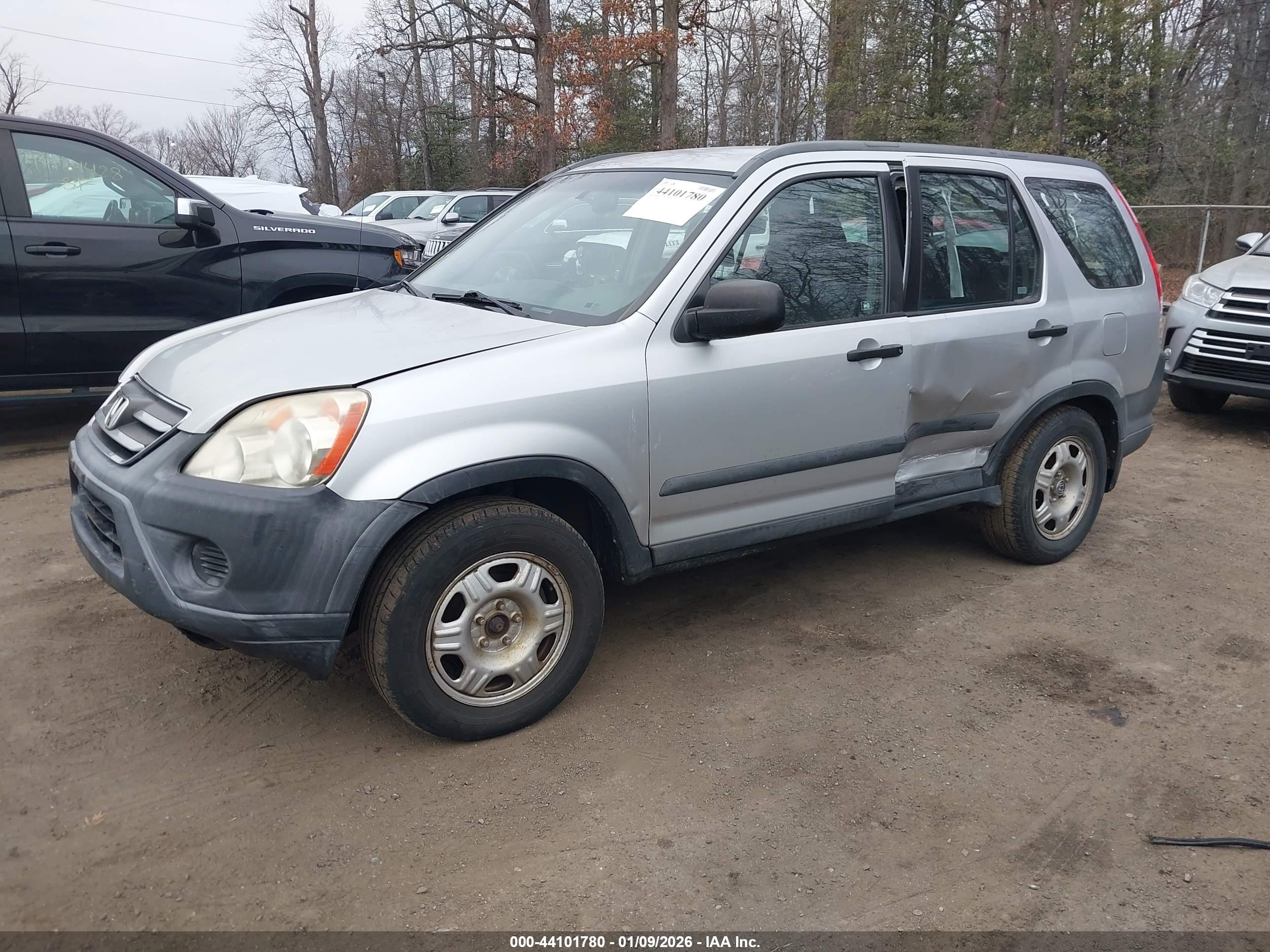 HONDA CR-V image 2