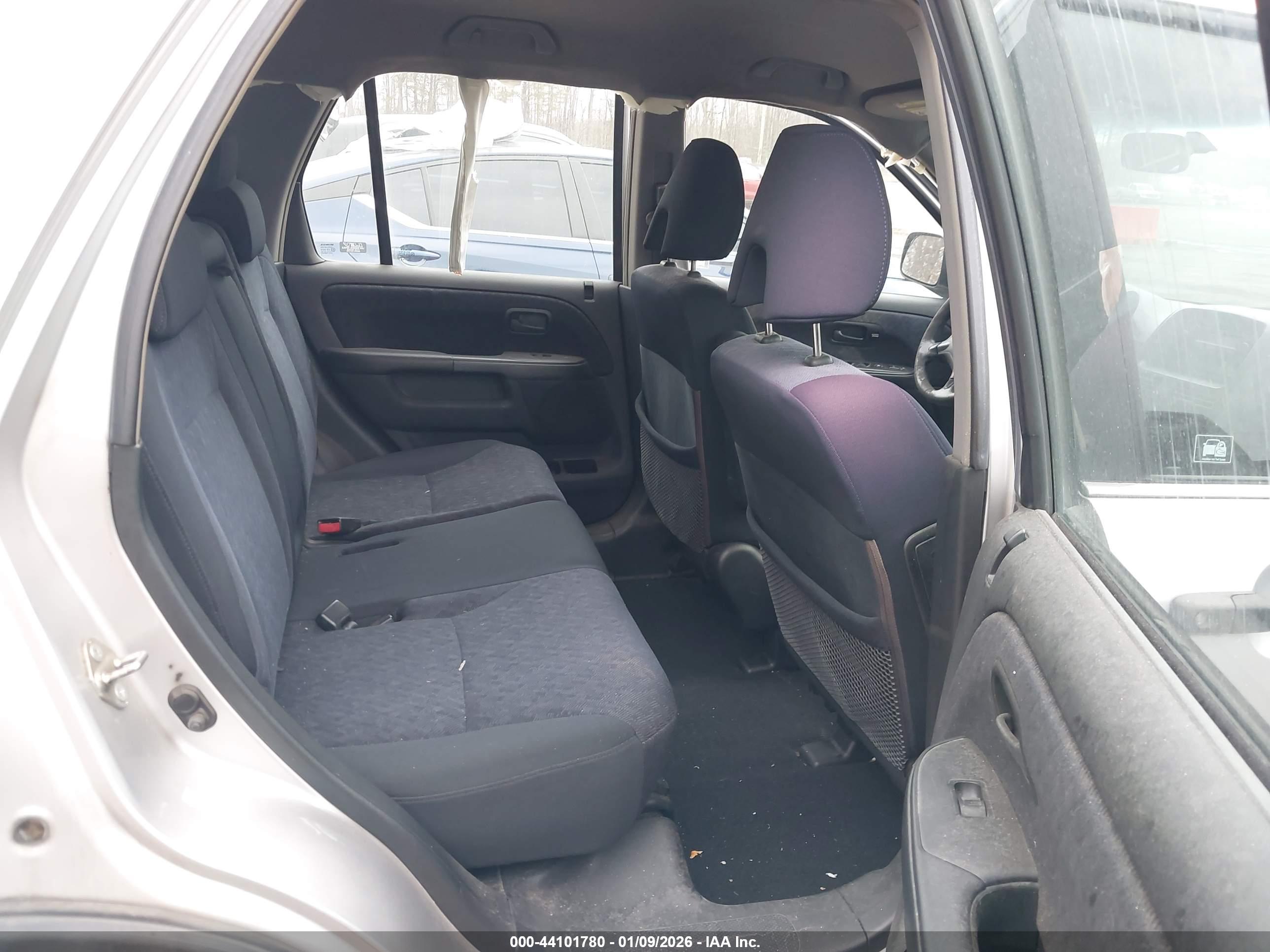 HONDA CR-V image 8