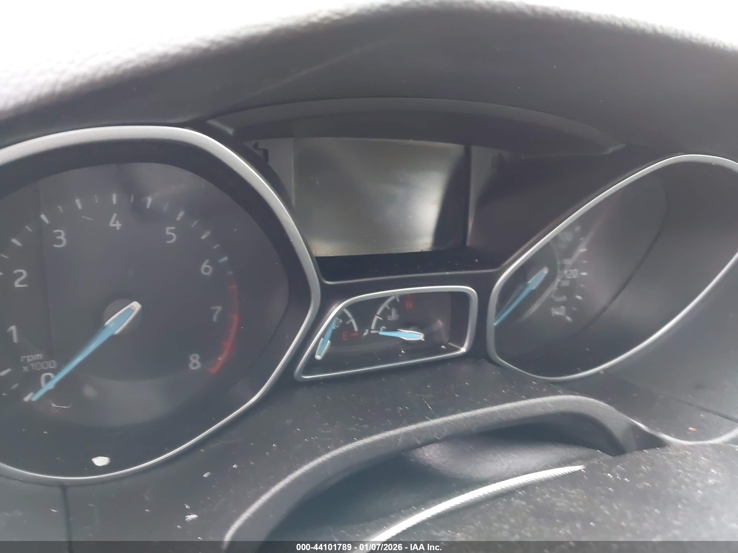 FORD FOCUS image 7