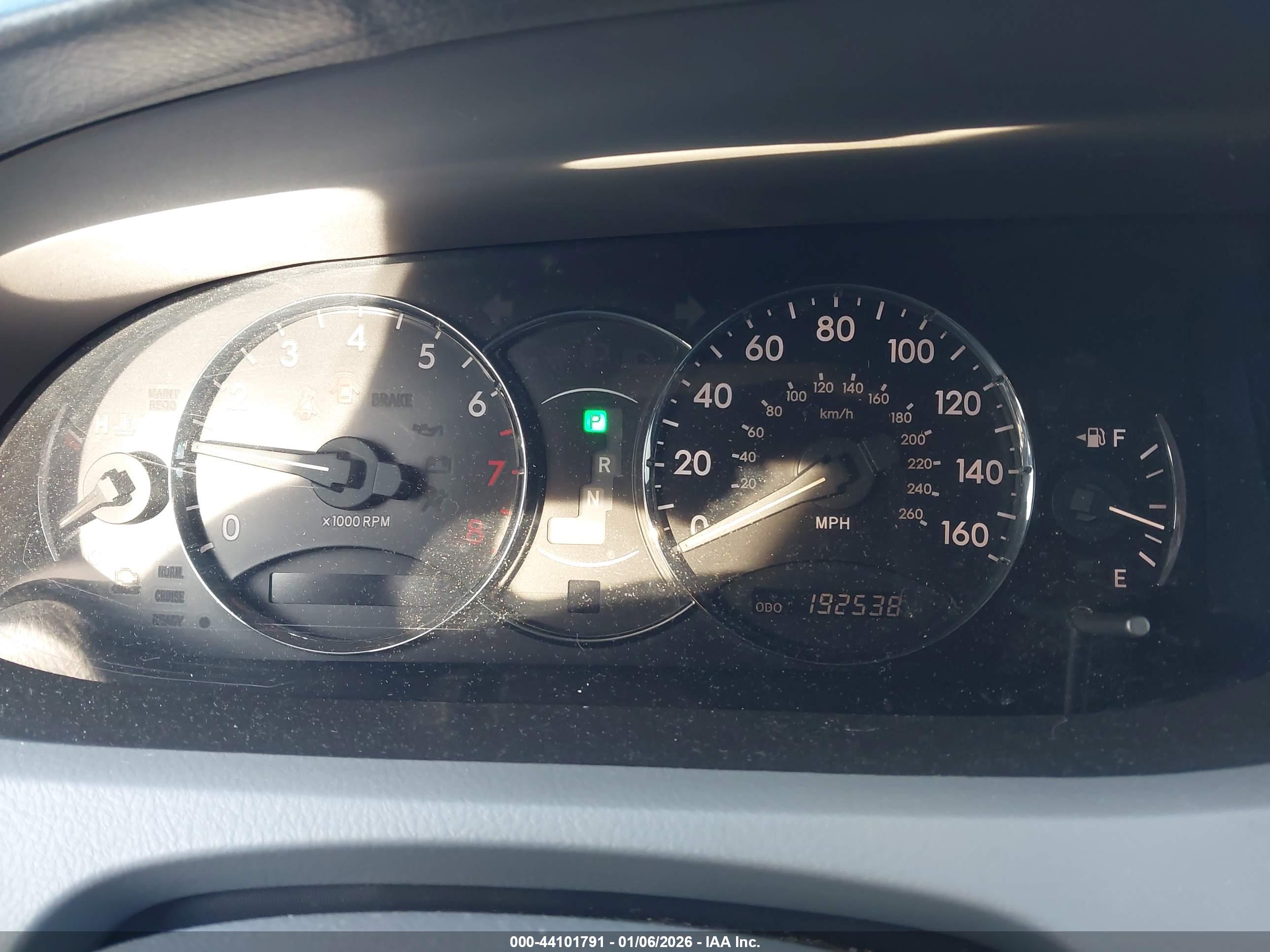 TOYOTA AVALON image 7