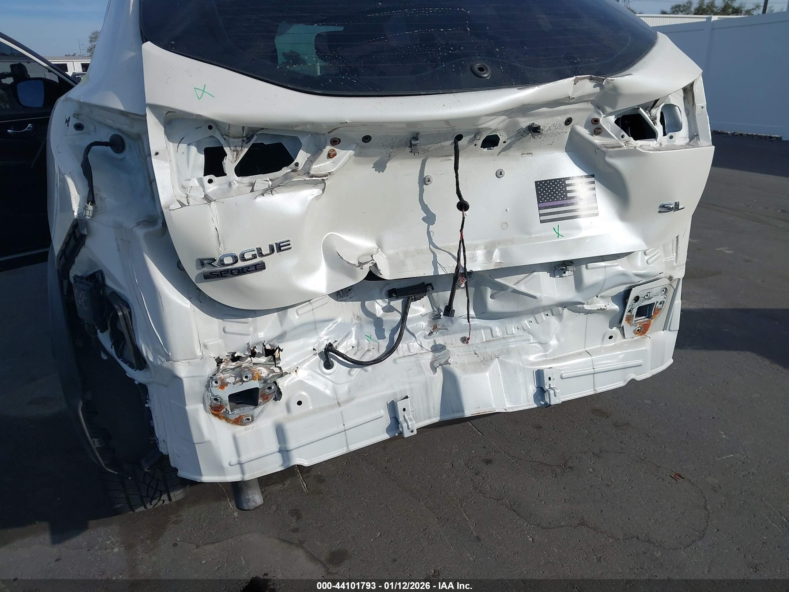 NISSAN ROGUE image 6