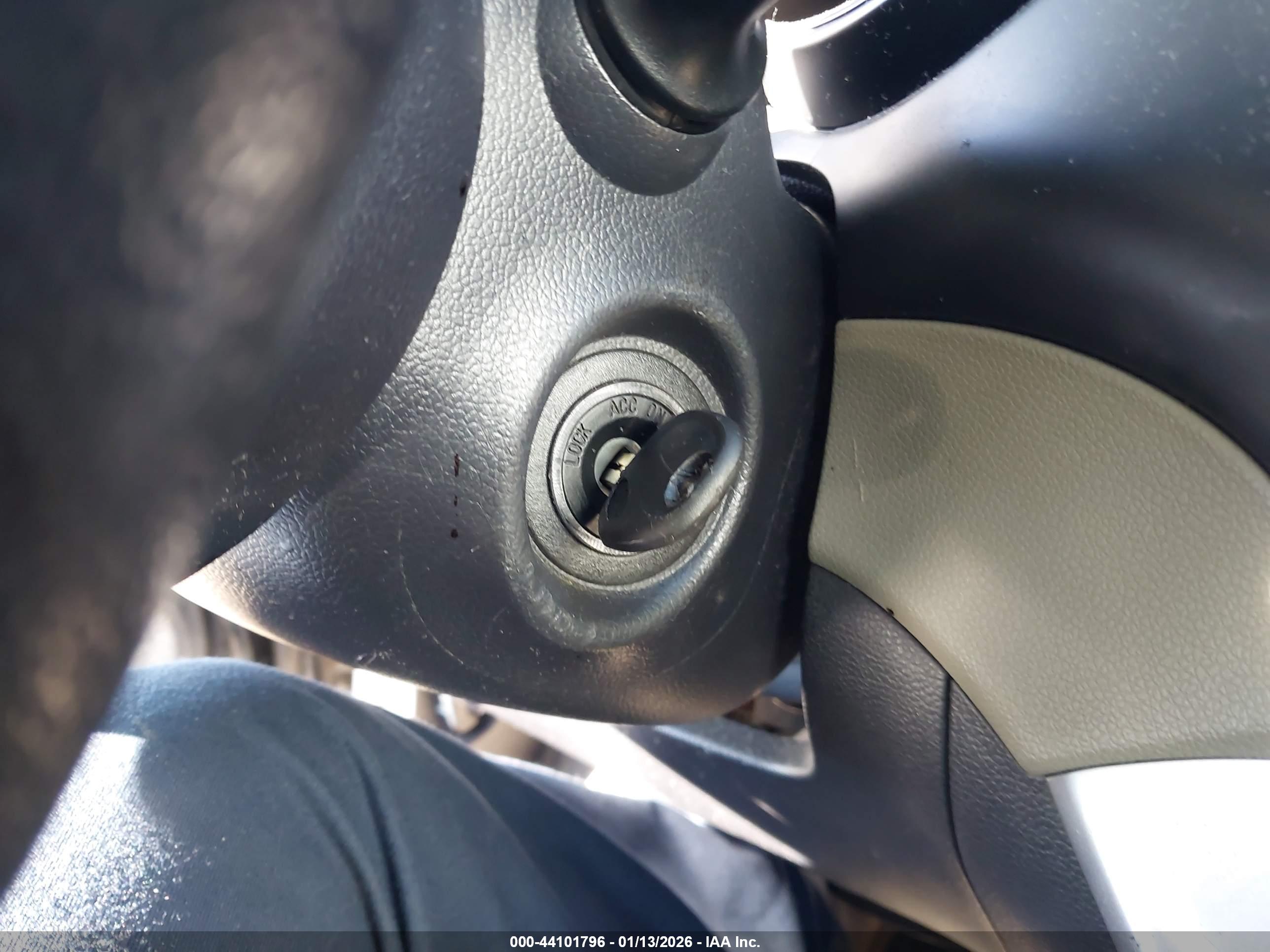 KIA RIO image 11