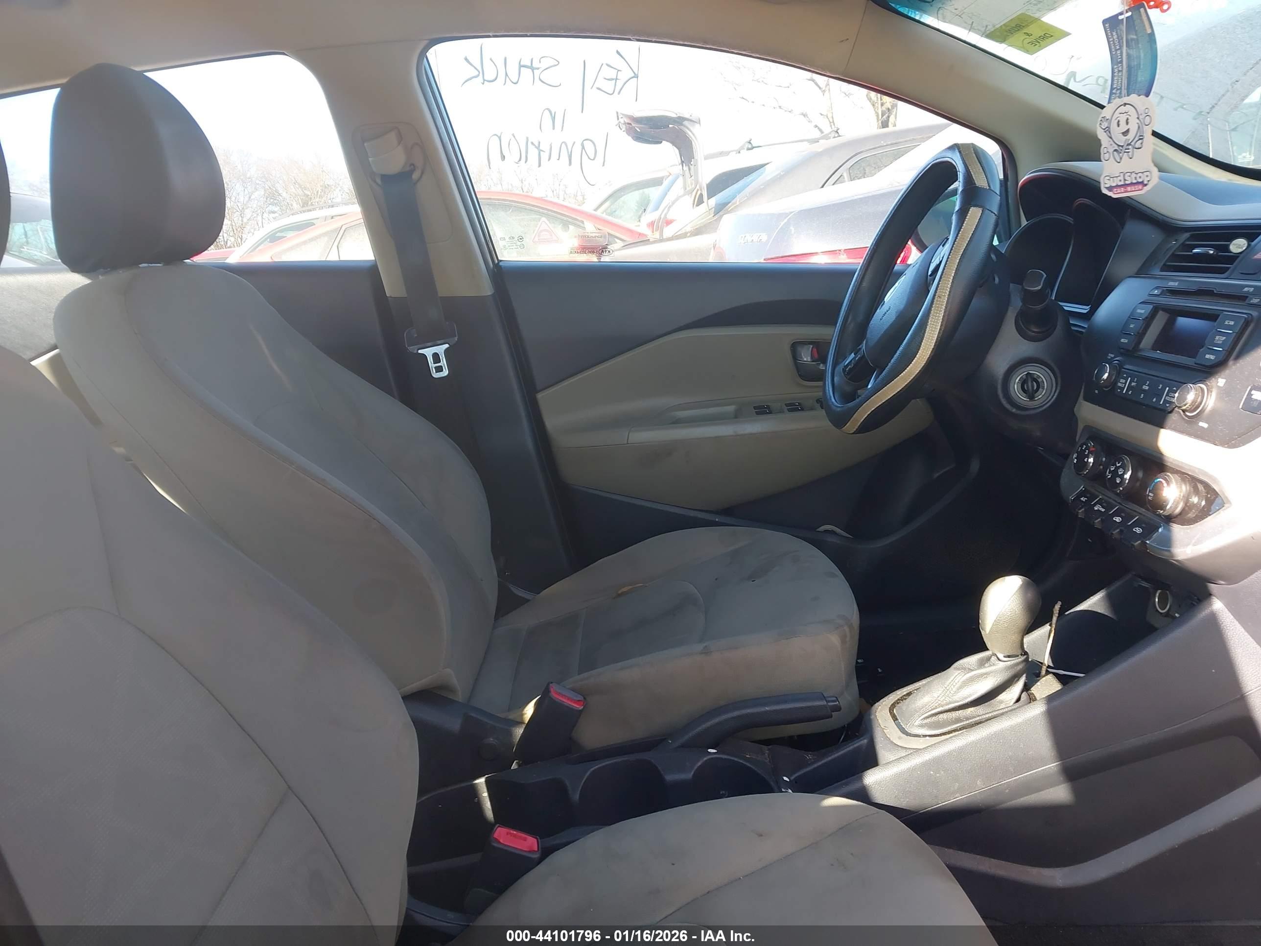 KIA RIO image 5