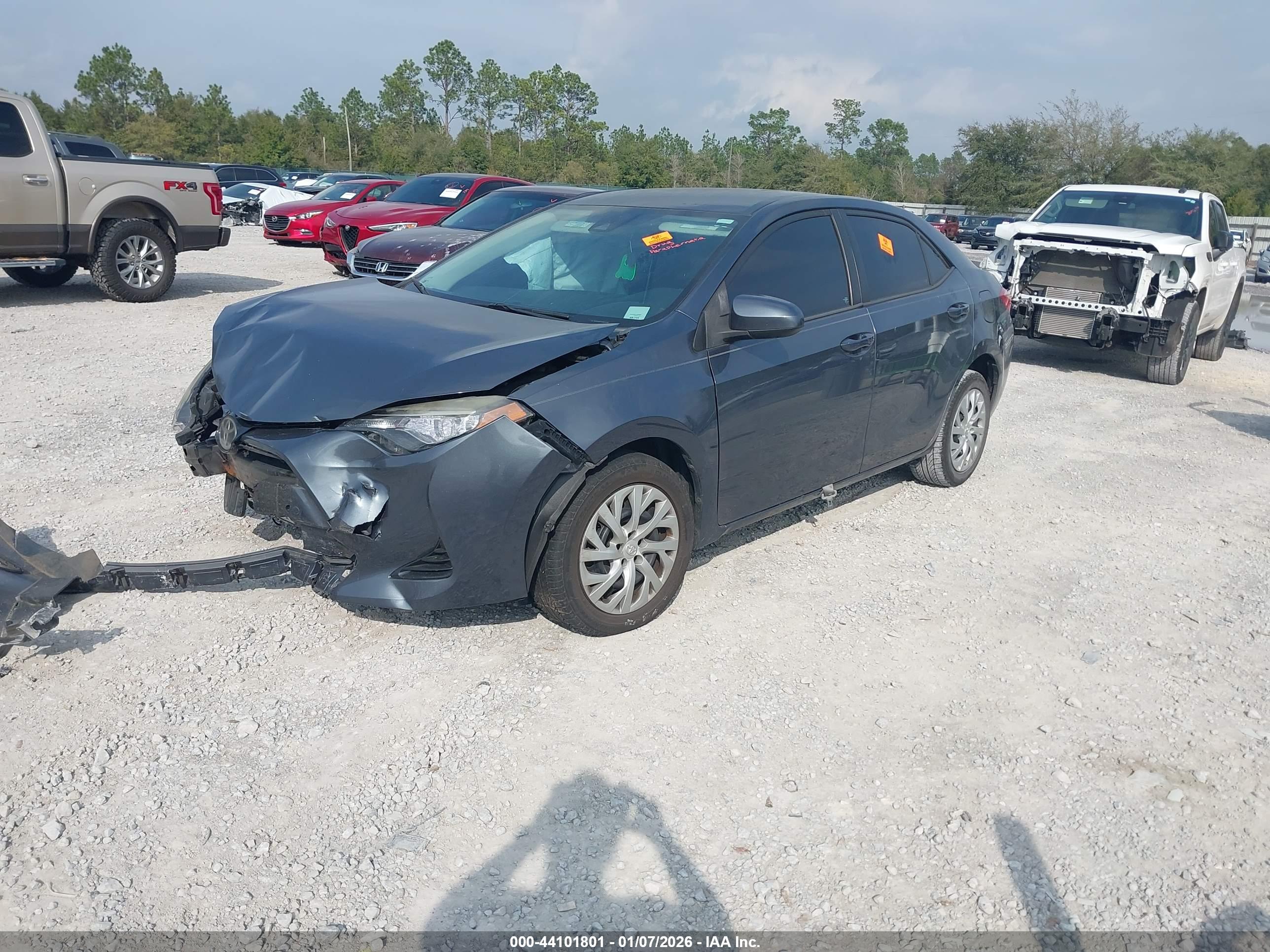 TOYOTA COROLLA image 2