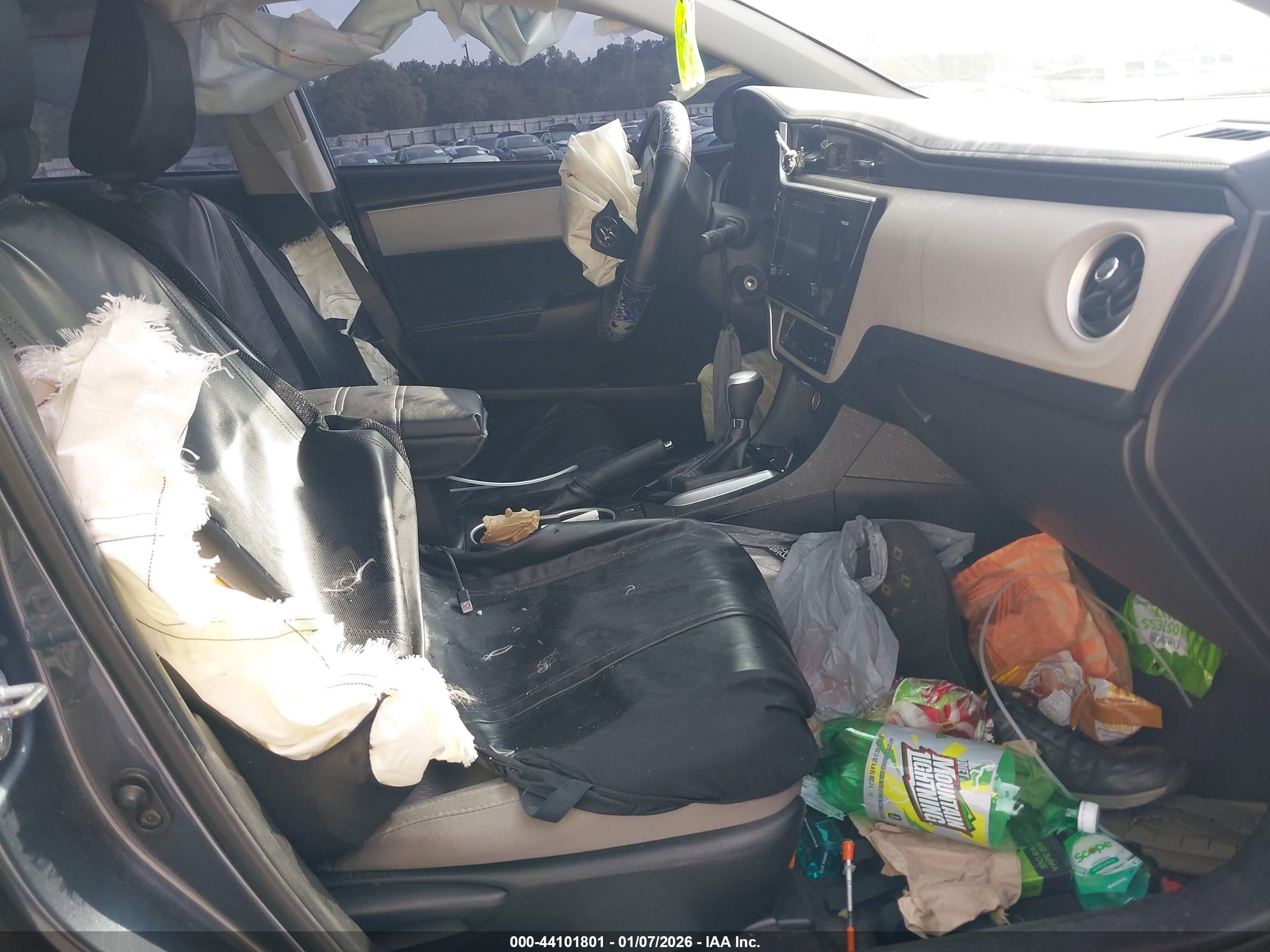 TOYOTA COROLLA image 5
