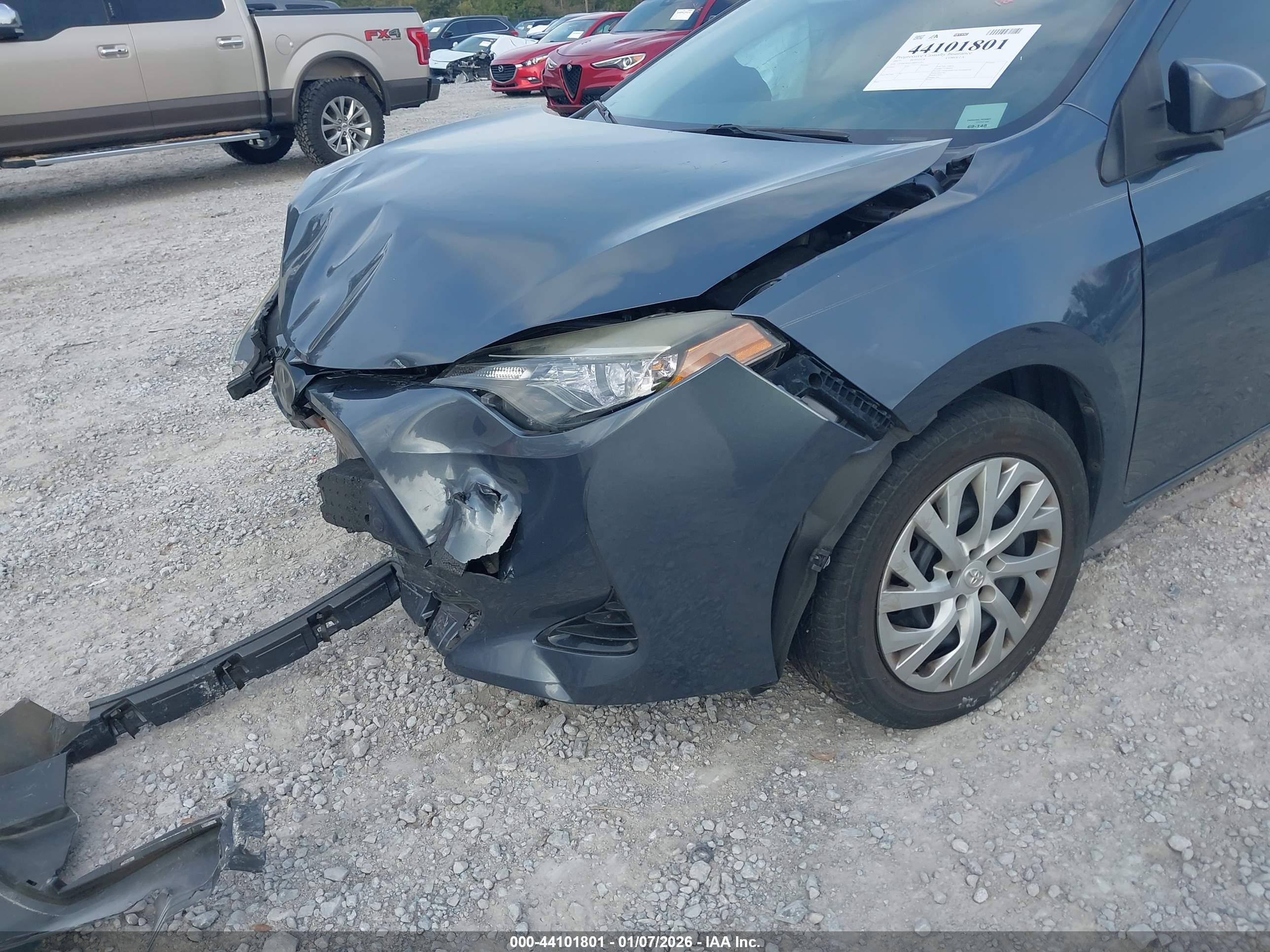 TOYOTA COROLLA image 6