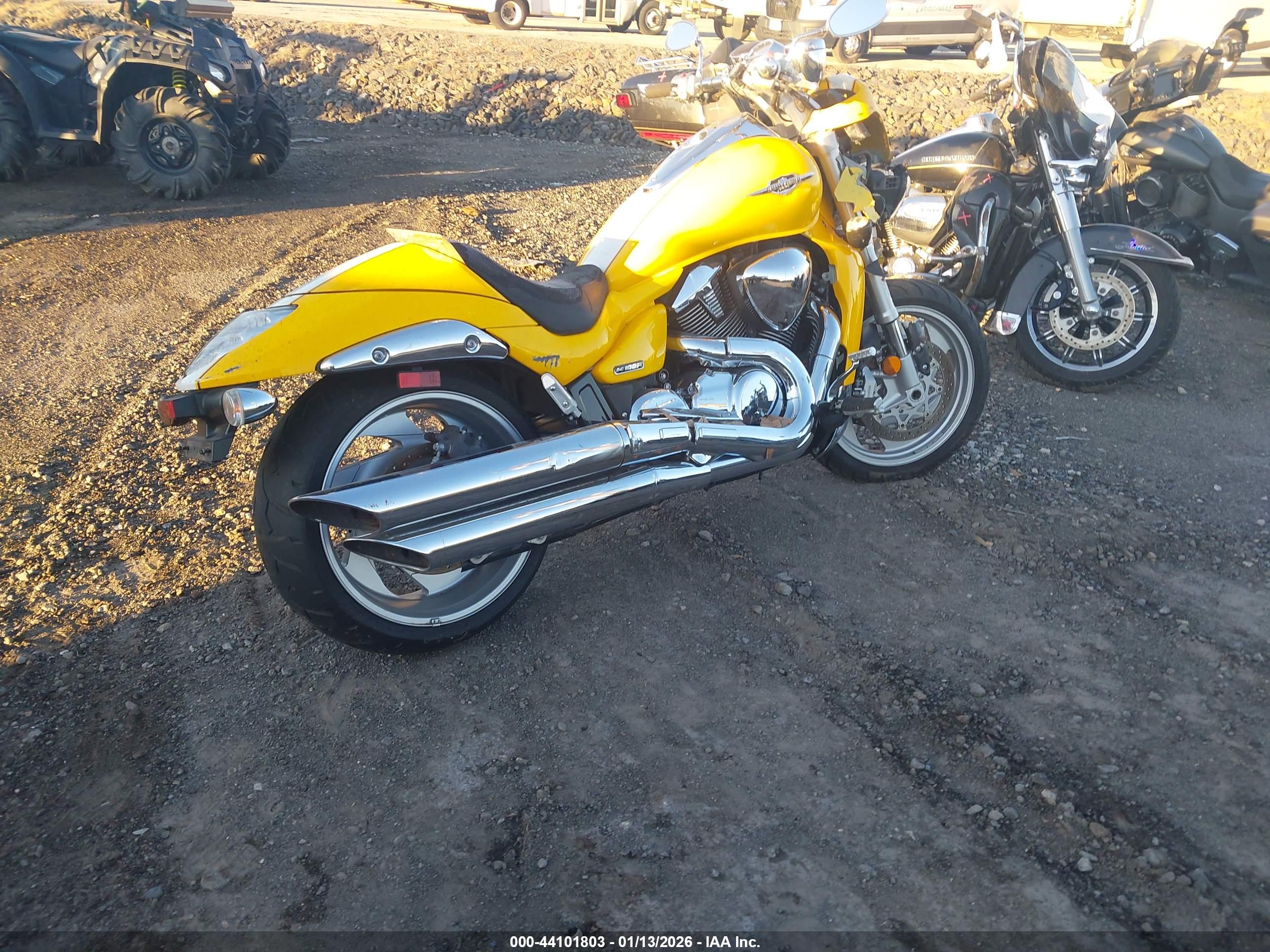 SUZUKI VZR1800 image 4