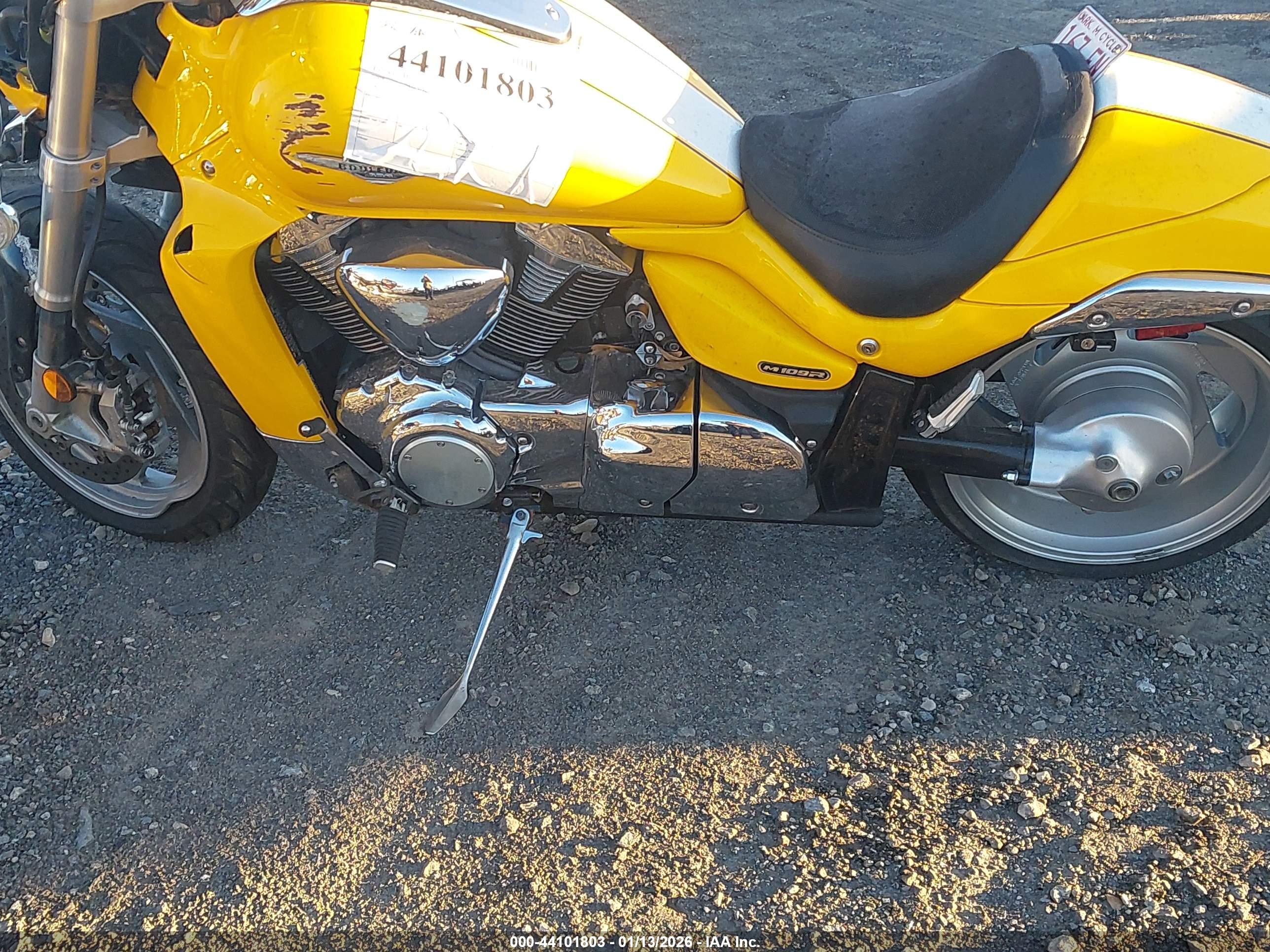 SUZUKI VZR1800 image 9