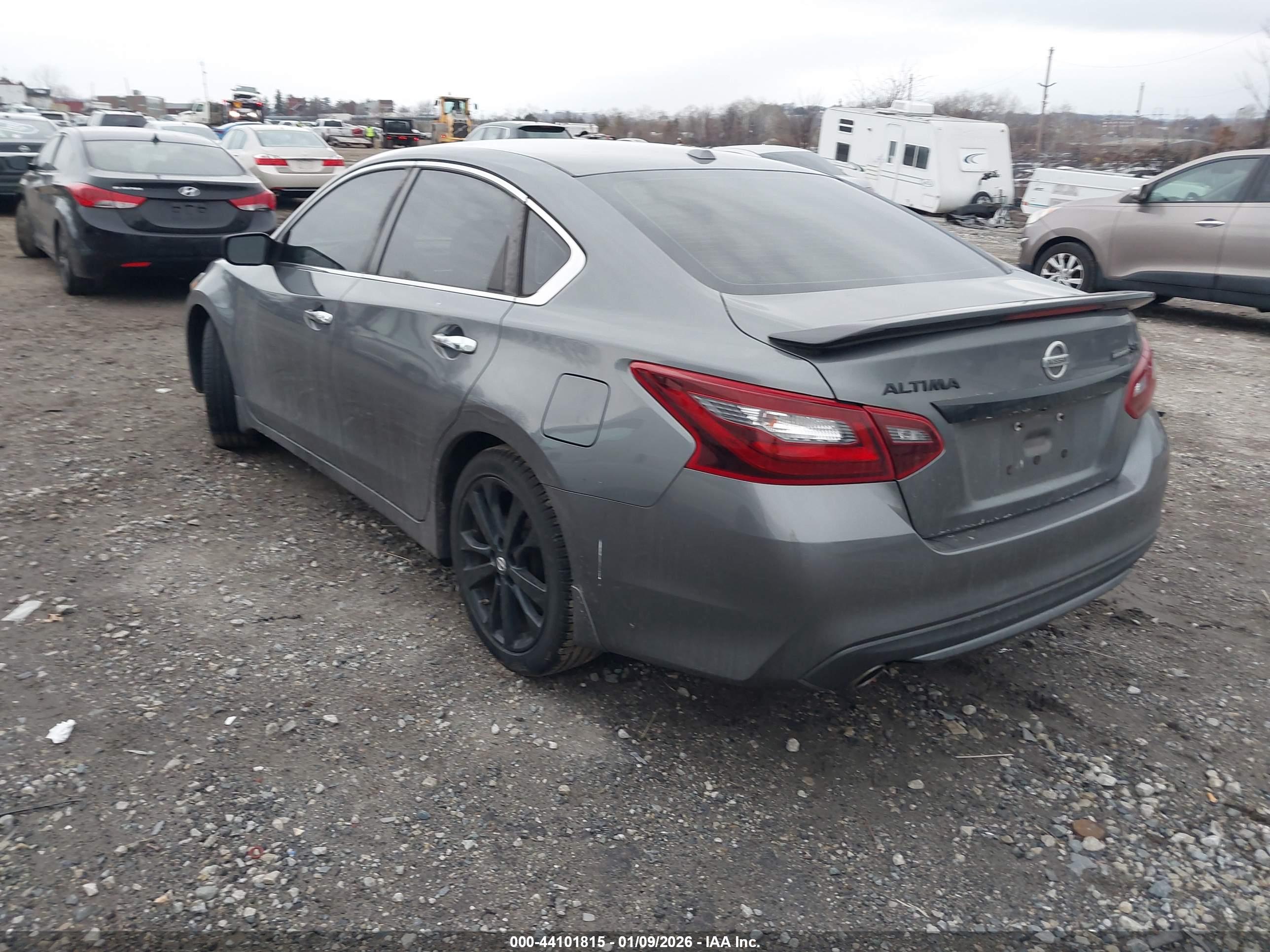 NISSAN ALTIMA image 3