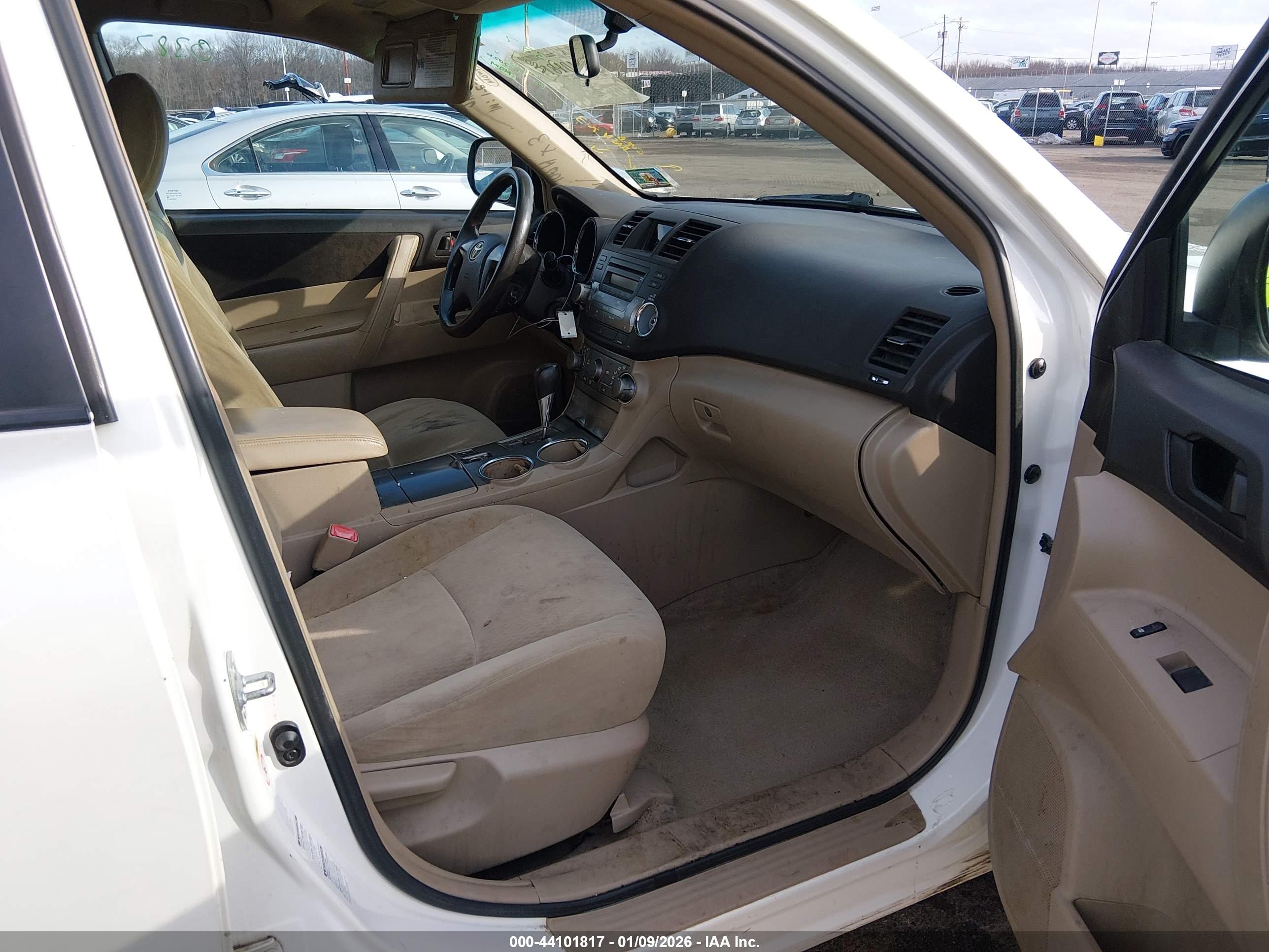 TOYOTA HIGHLANDER image 5