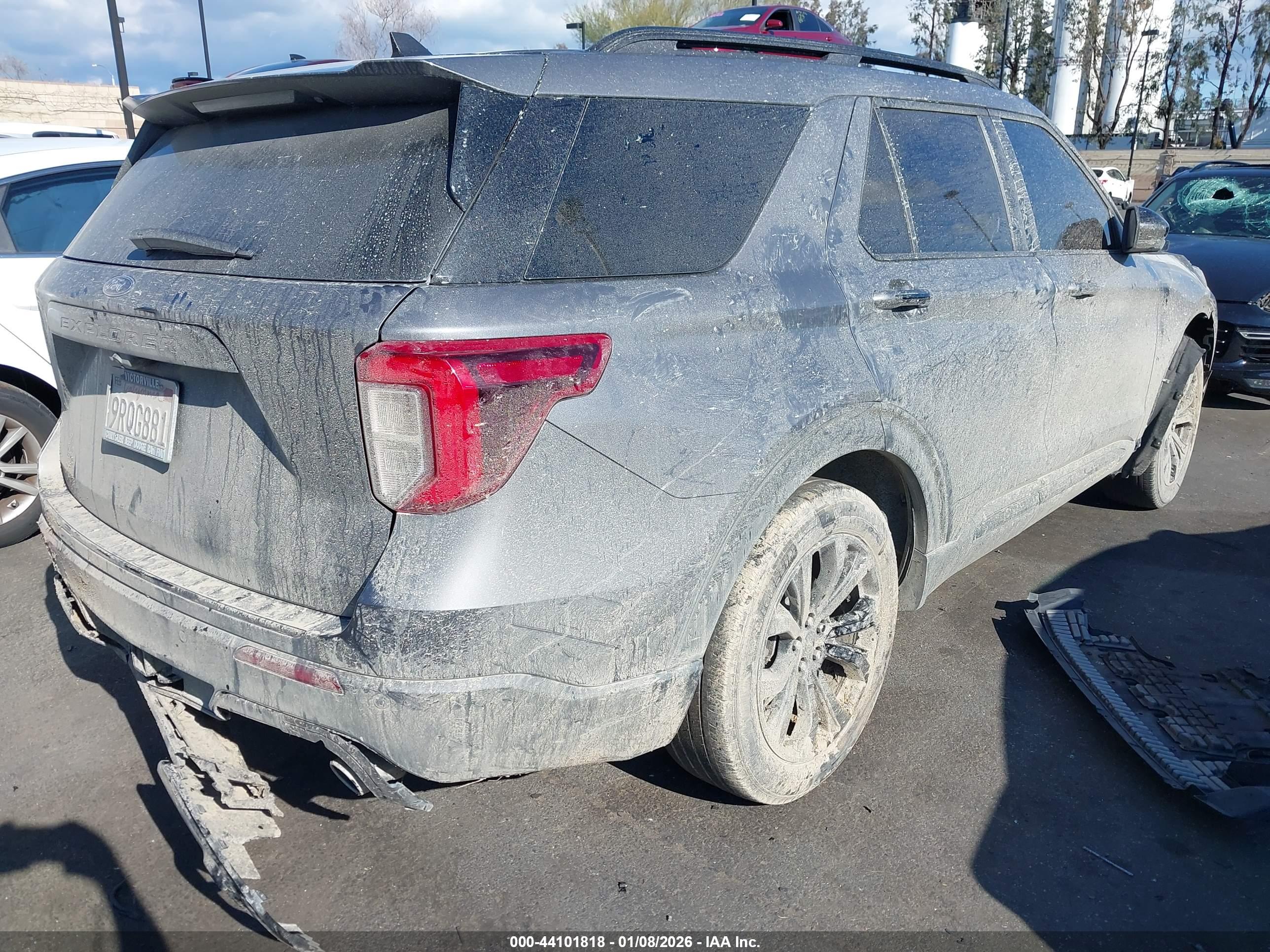 FORD EXPLORER image 4