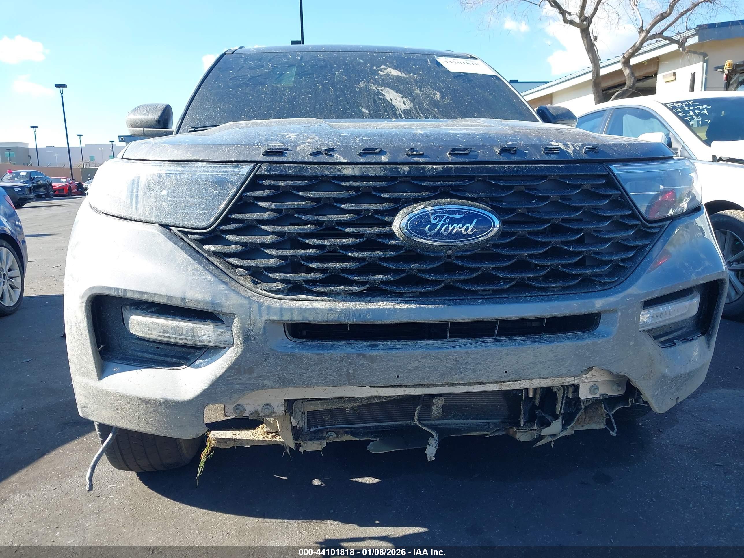 FORD EXPLORER image 6