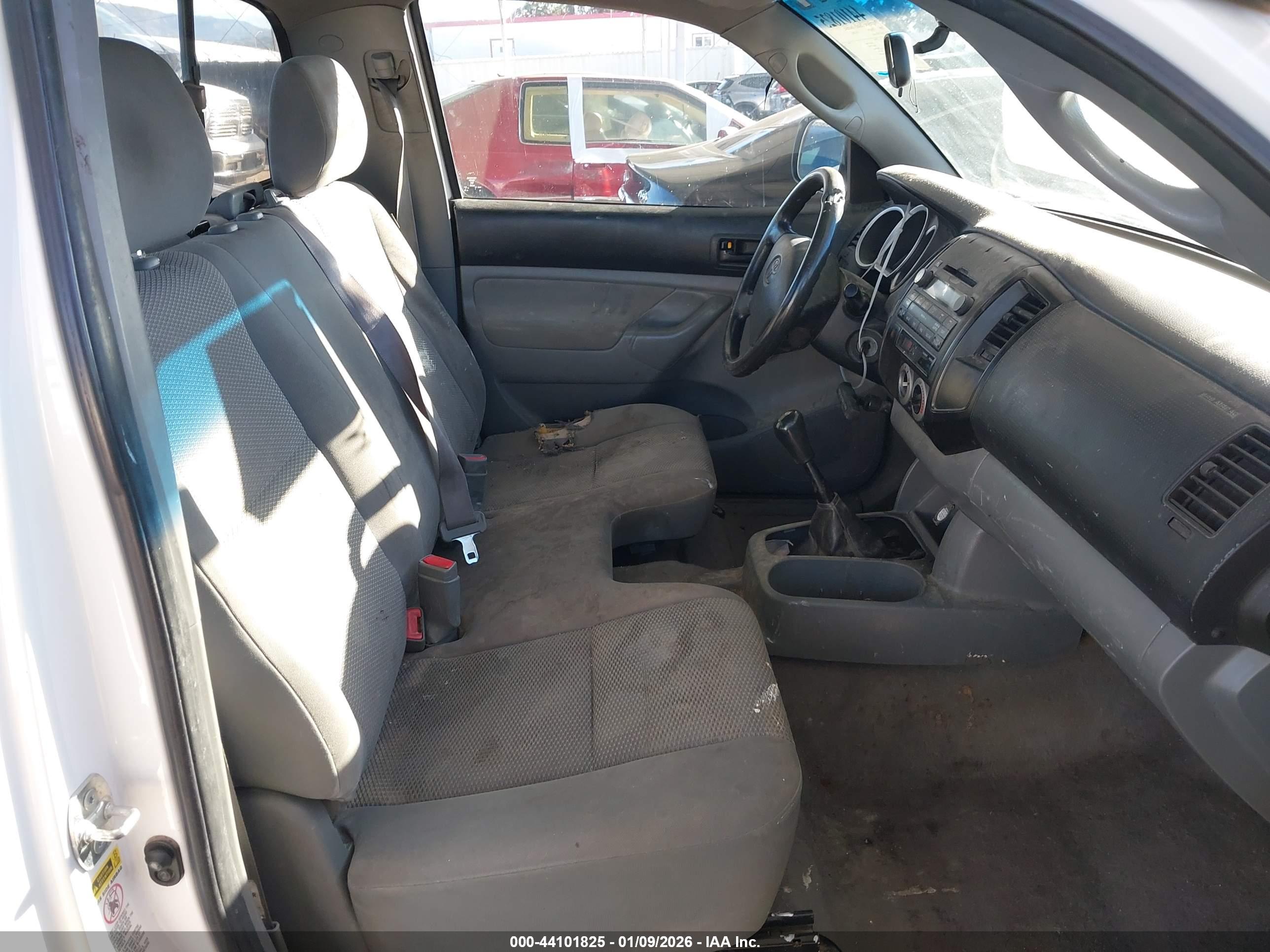 TOYOTA TACOMA image 8