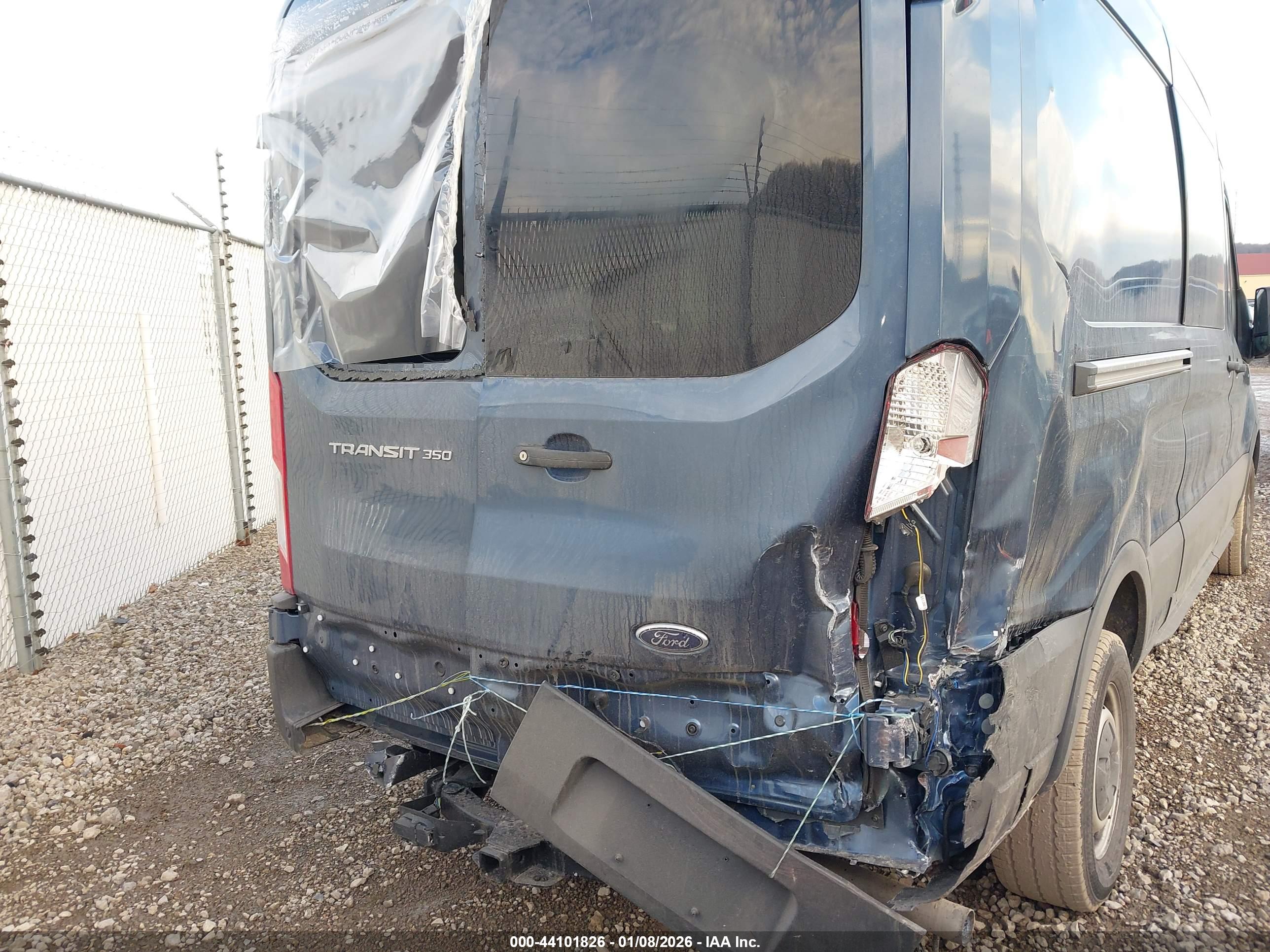 FORD TRANSIT-350 image 6