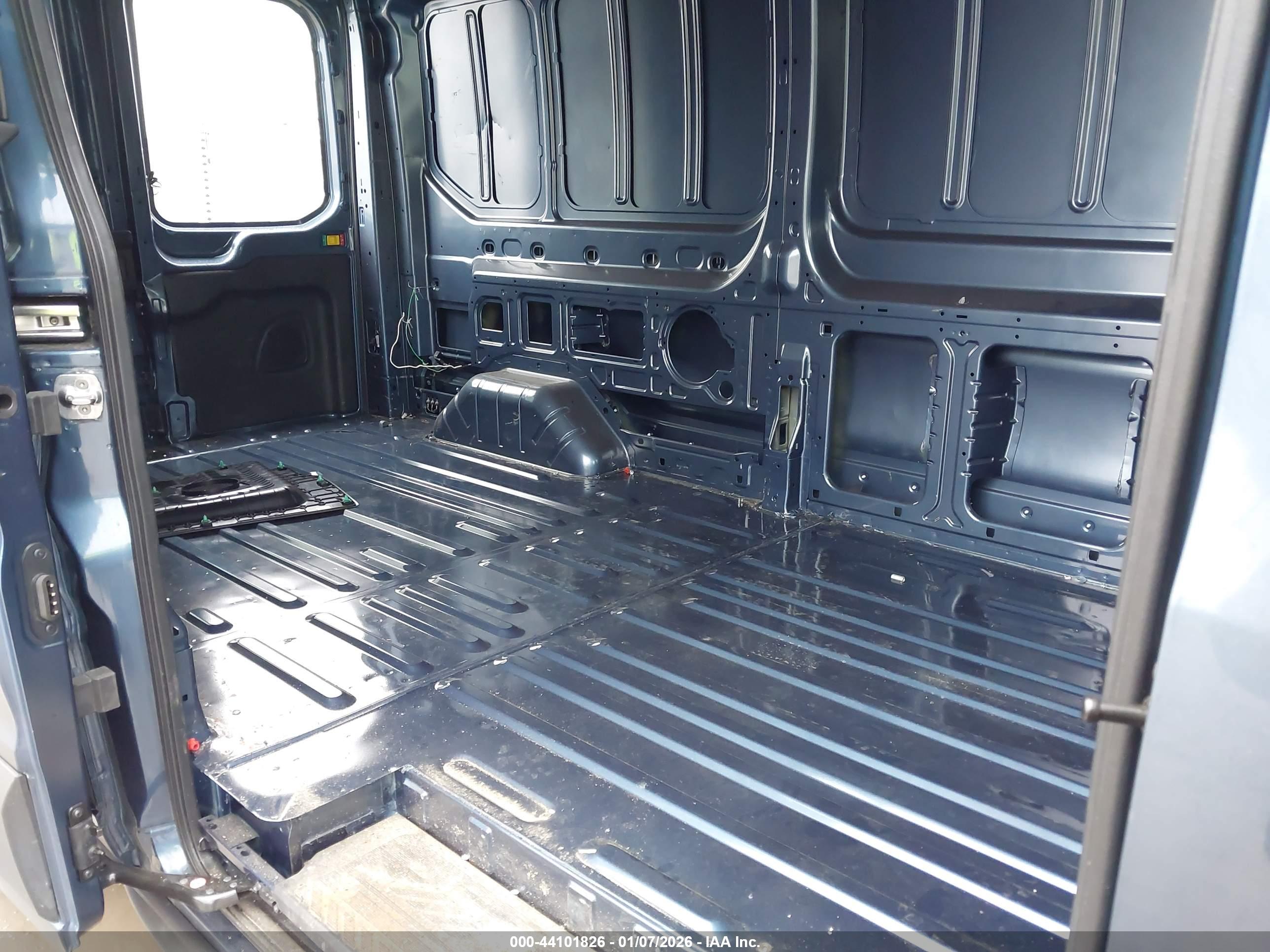 FORD TRANSIT-350 image 8