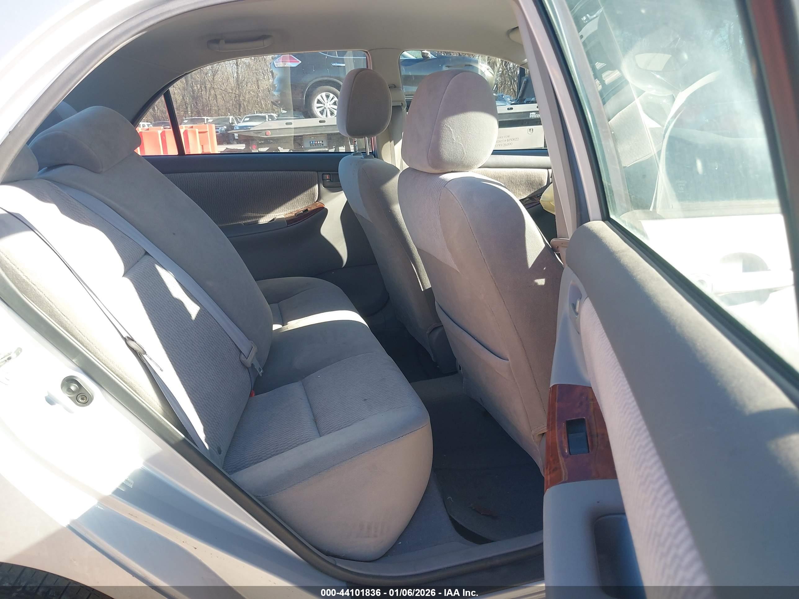 TOYOTA COROLLA image 8