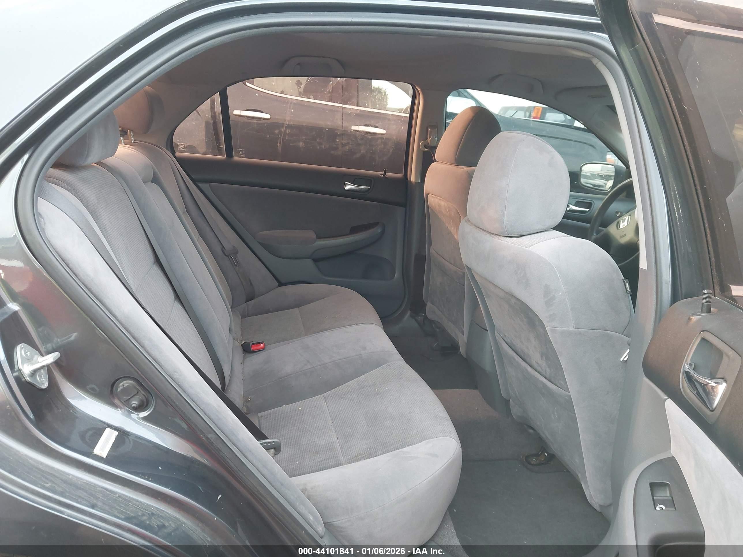 HONDA ACCORD image 8