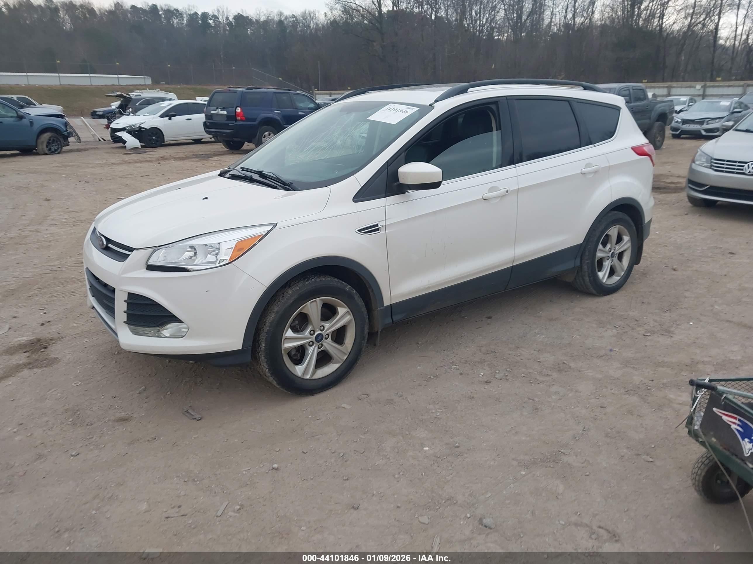 FORD ESCAPE image 2