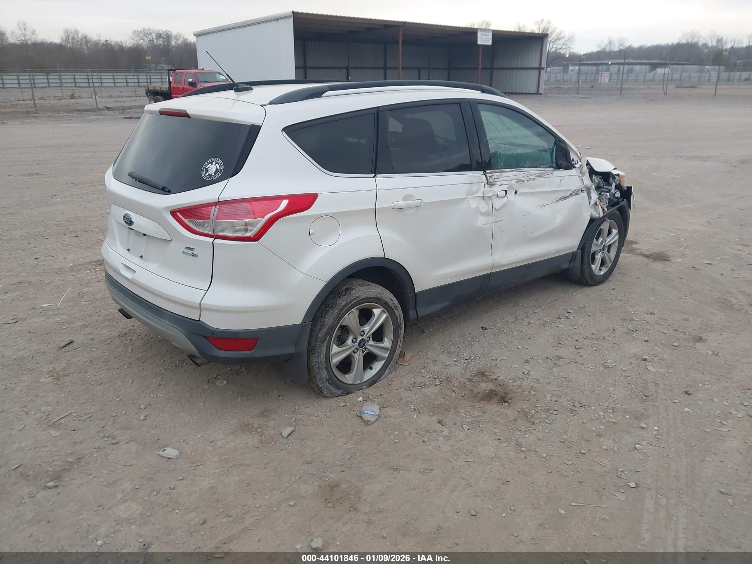 FORD ESCAPE image 4