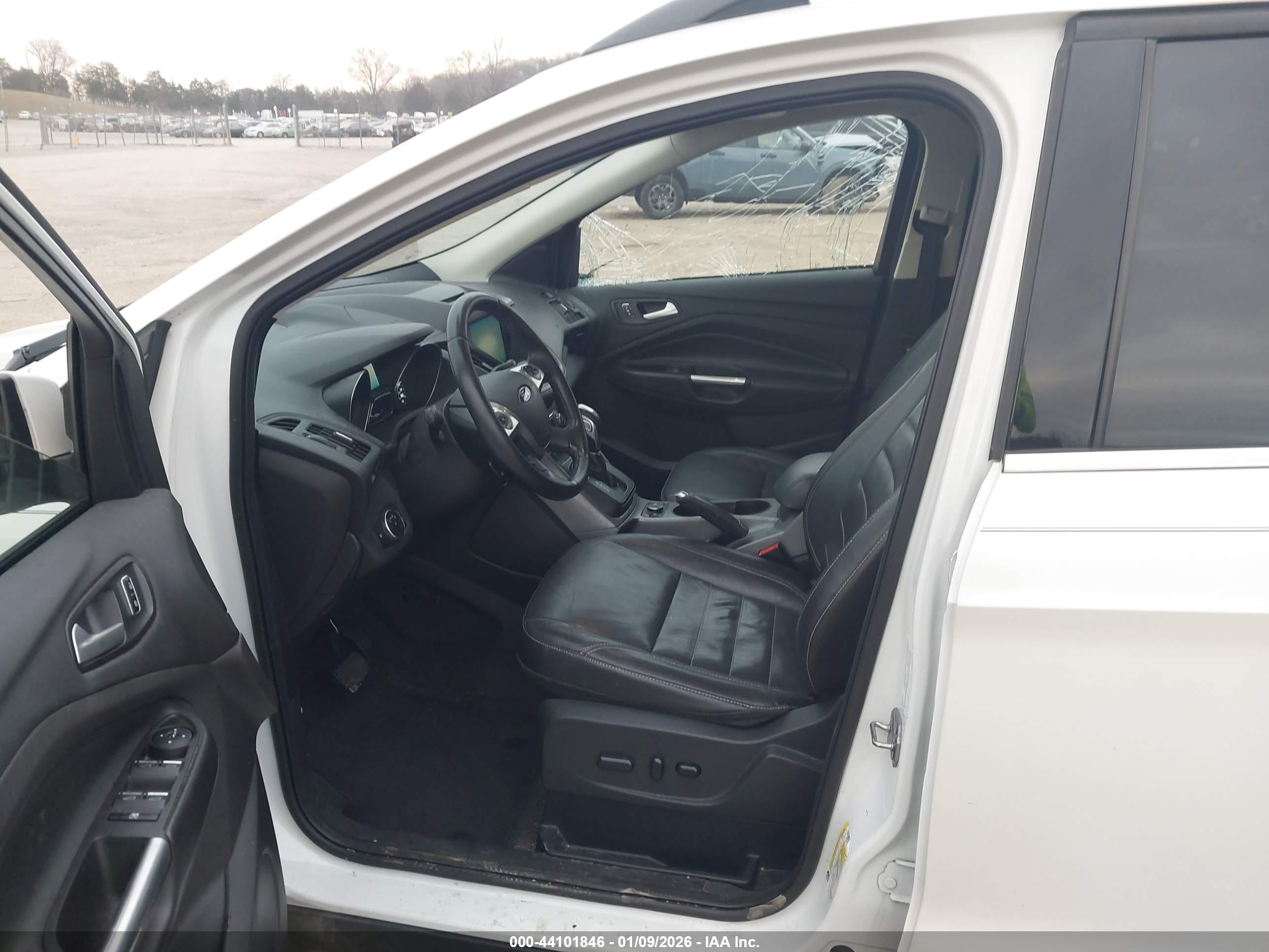 FORD ESCAPE image 5