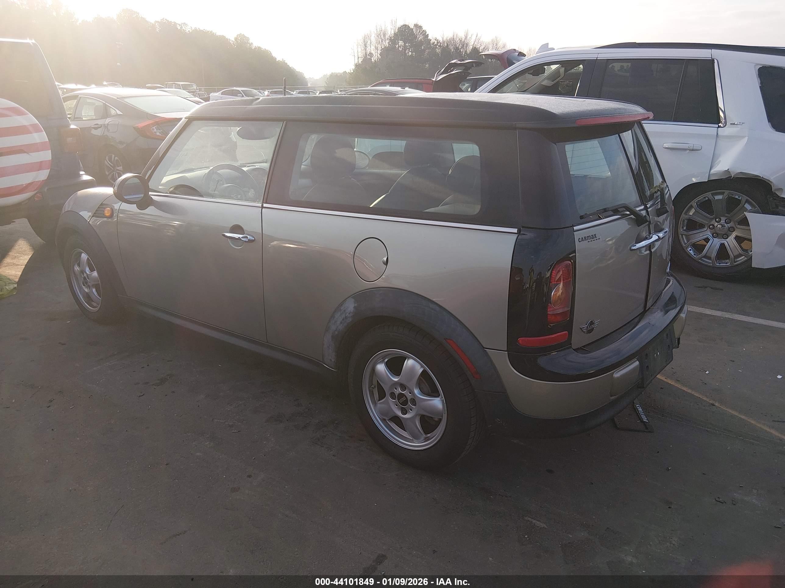 MINI COOPER image 3