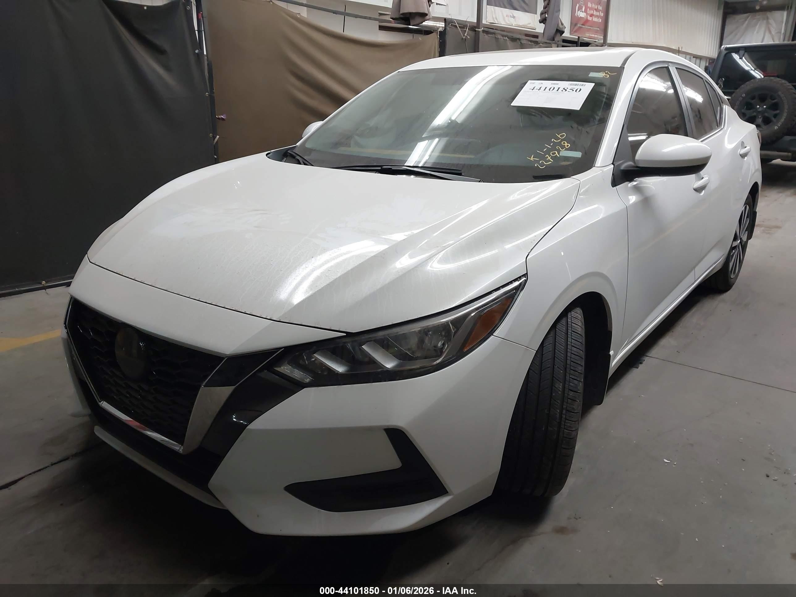NISSAN SENTRA image 2