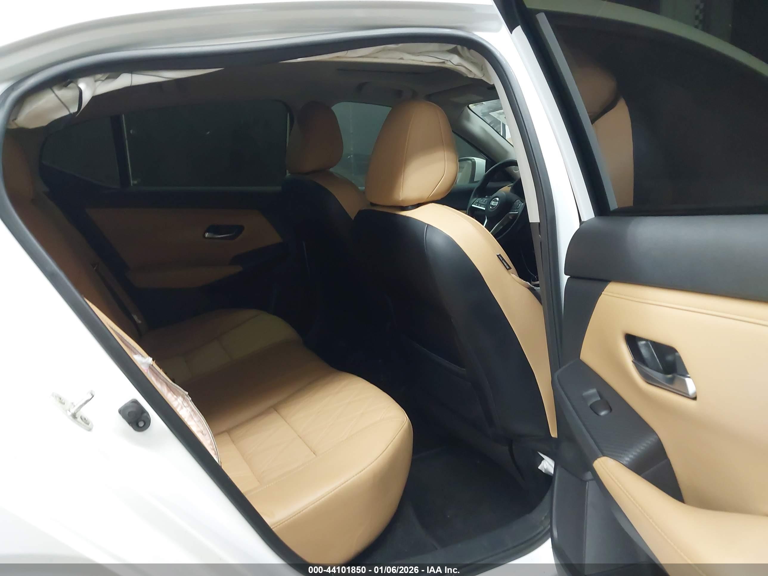NISSAN SENTRA image 8